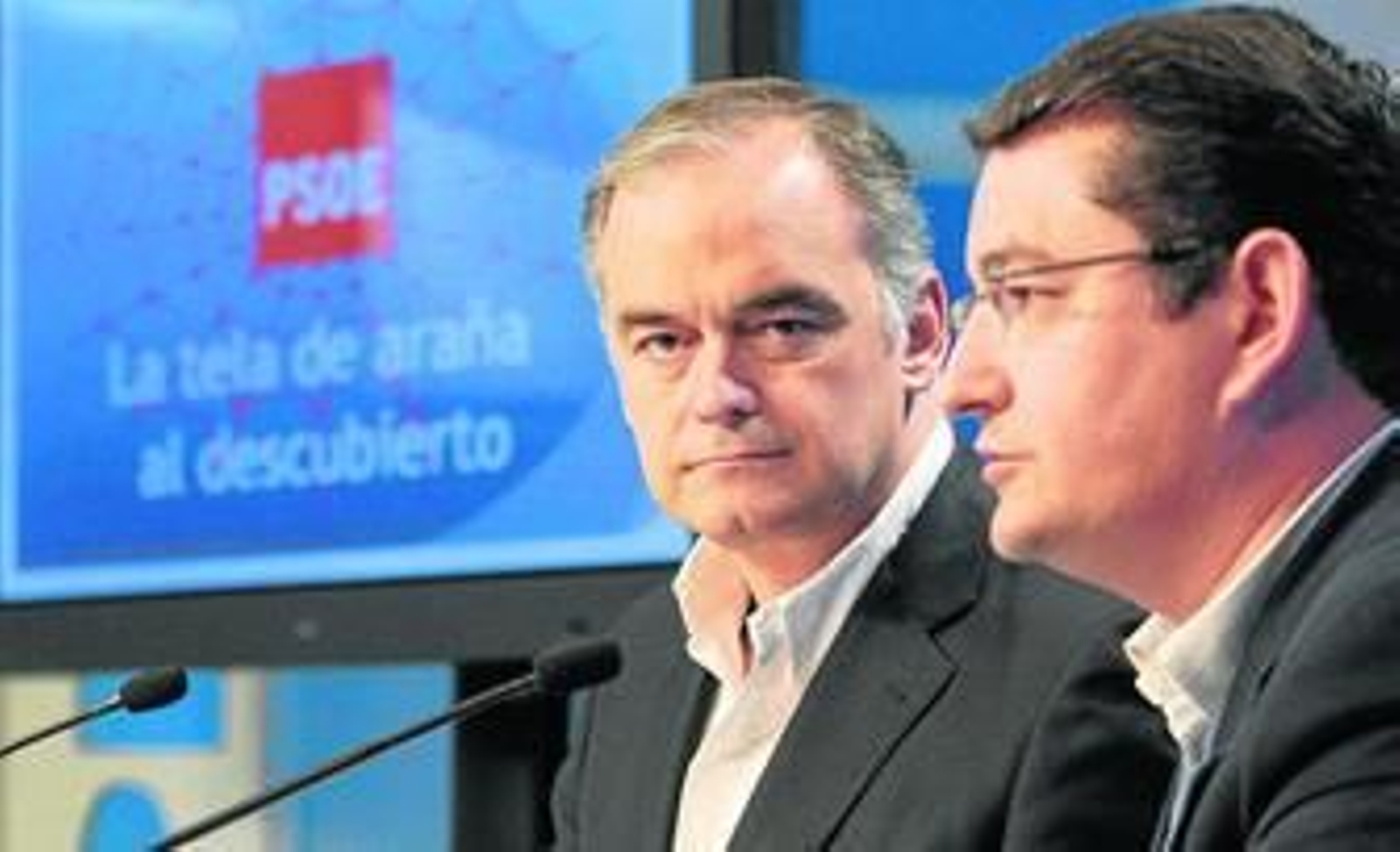 Esteban González Pons y Antonio Sanz, ayer en rueda de prensa en la sede del PP en Madrid.