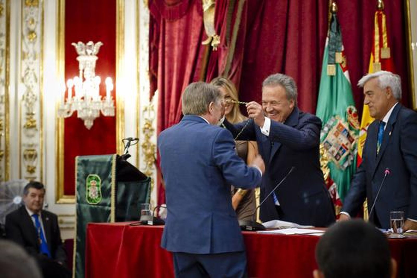 Imágenes de la toma de posesión de la Diputación.

Foto: Lourdes de Vicente y Jesus Marin