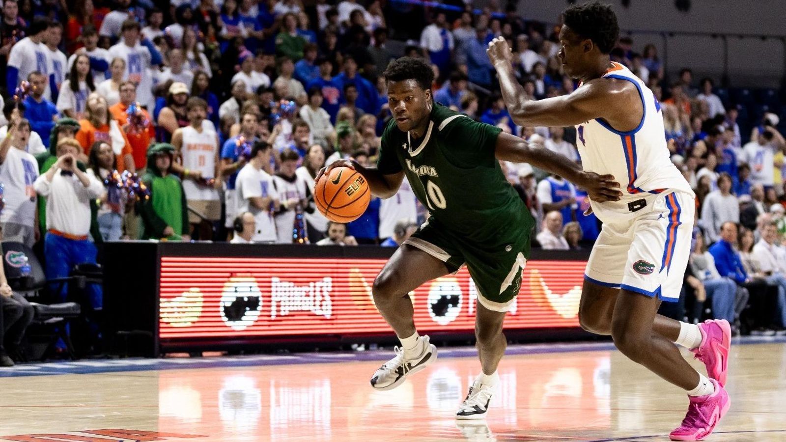 Golden Dike, en acción.