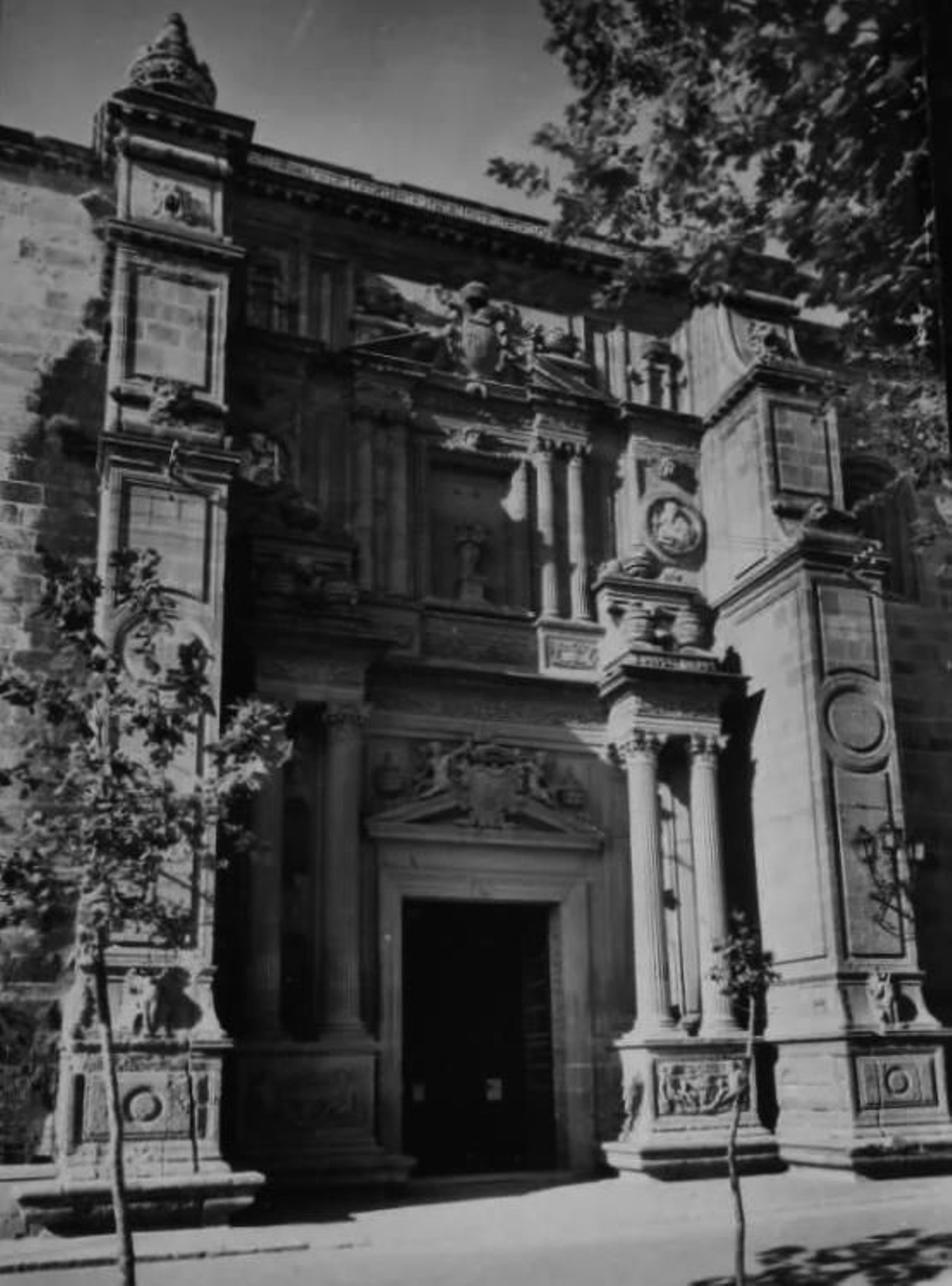 Fachada de la catedral