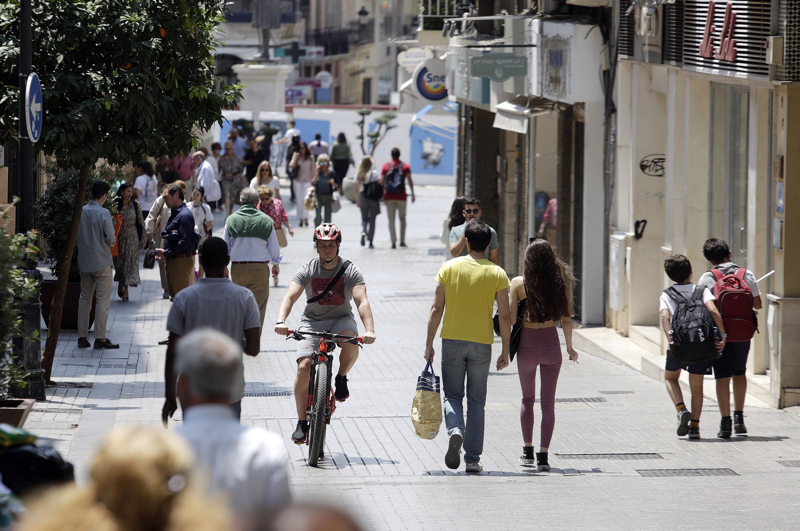 Imágenes del viernes 19 de mayo en Huelva