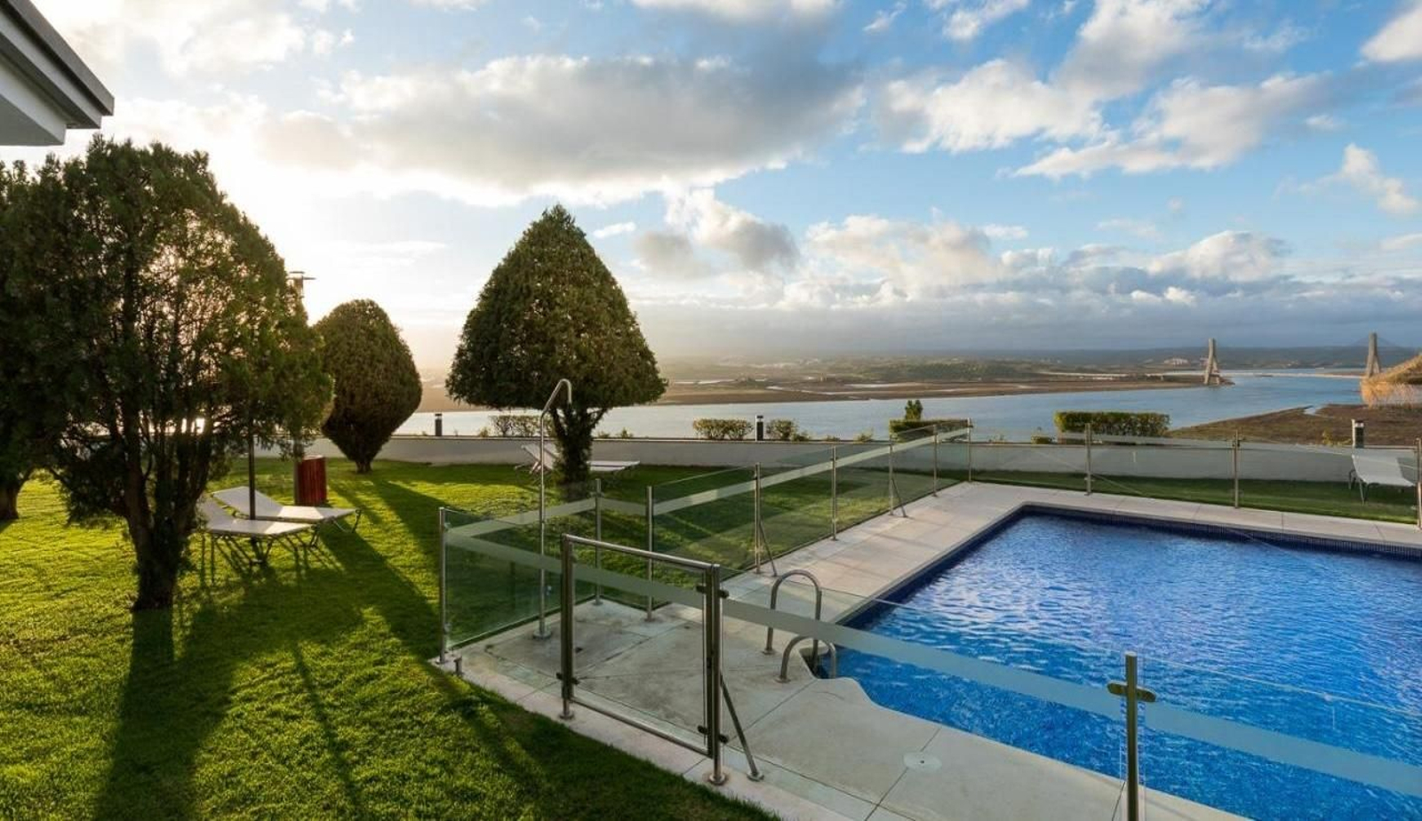 Un Parador con las mejores vistas al Guadiana y a Portugal Un Parador con las mejores vistas al Guadiana y a Portugal