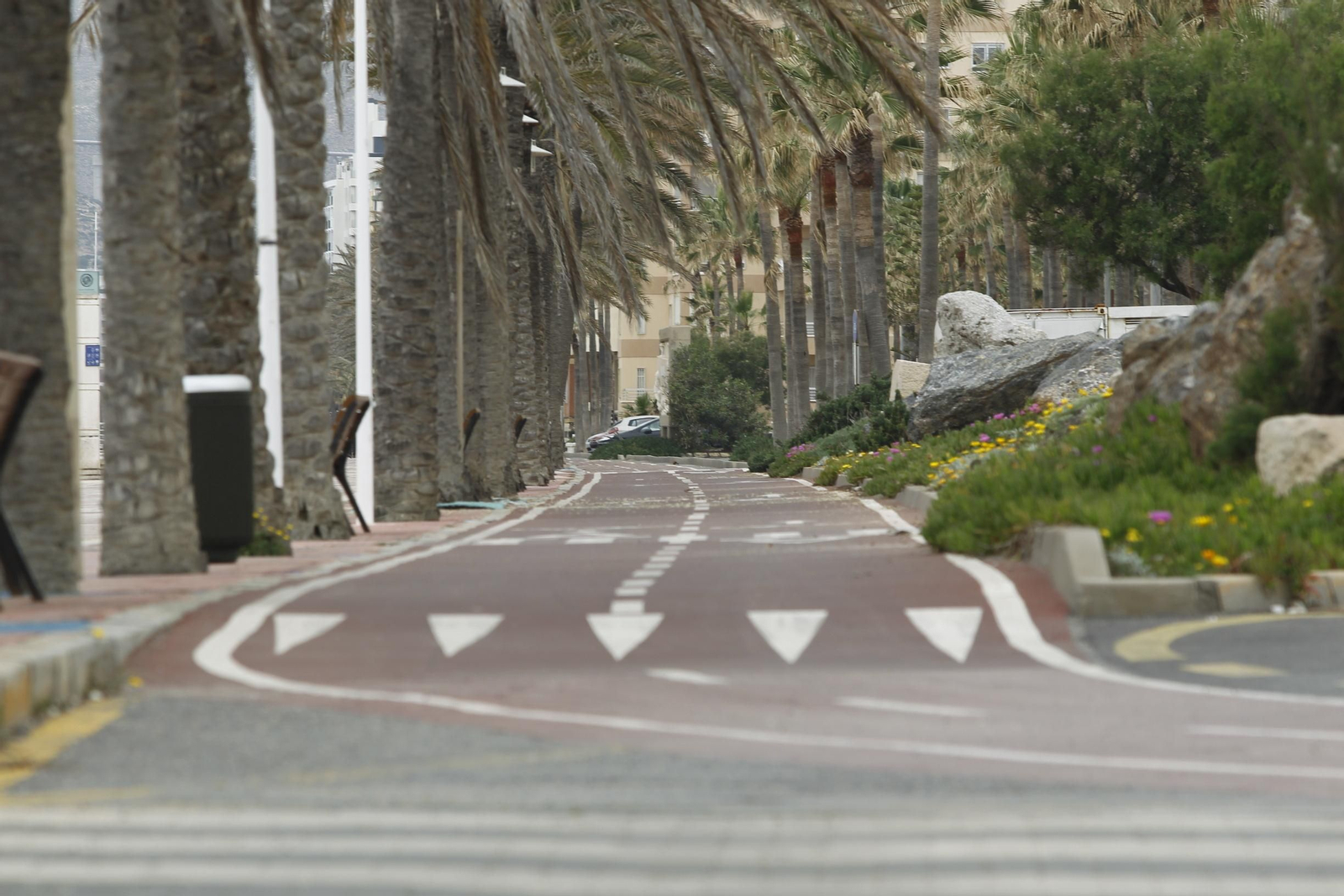 Fotogalería 'Almería, desierta en sábado'. Coronavirus-COVID-19