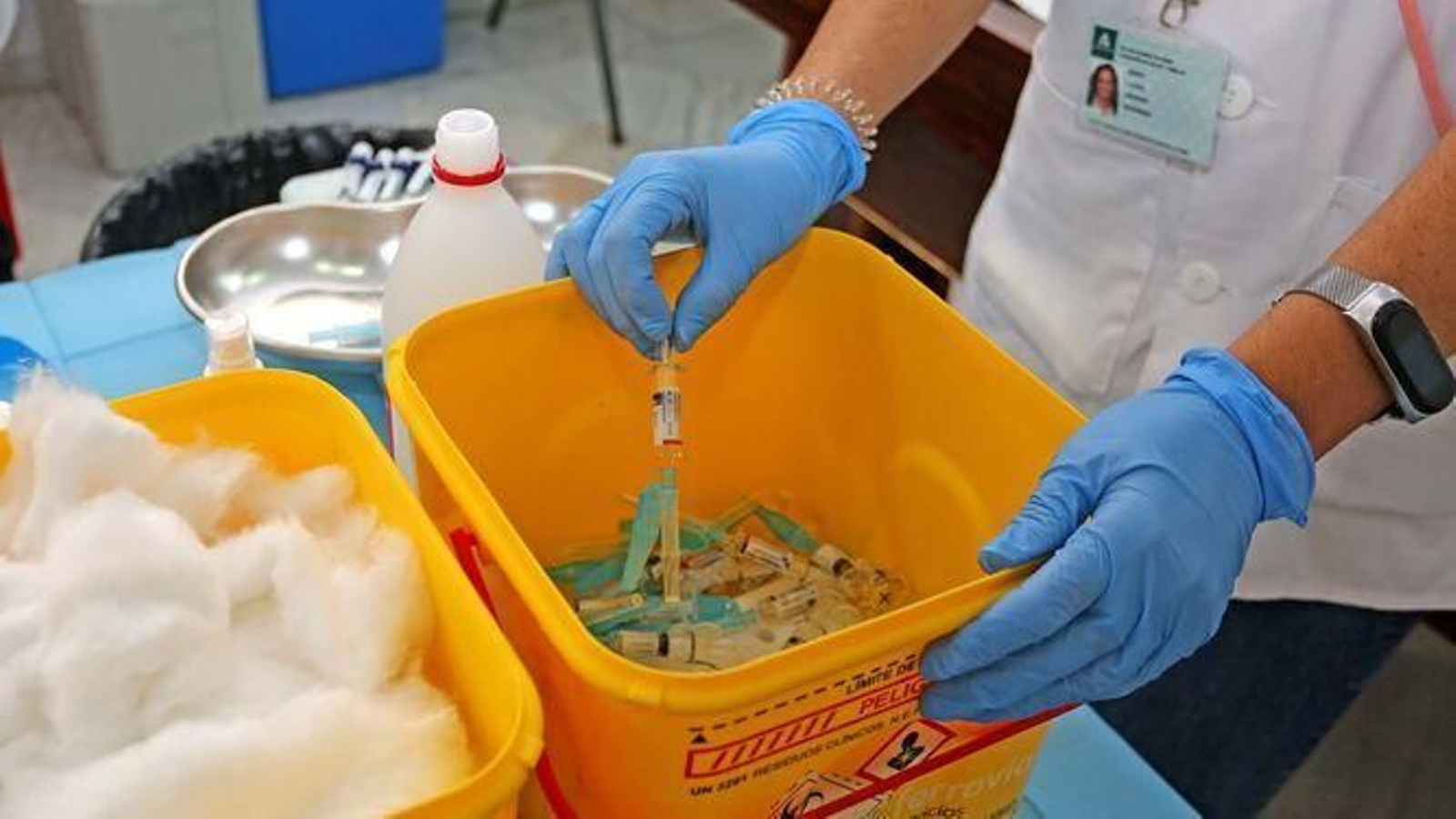 Diales dela tercera dosis de la vacuna, en una imagen de archivo.