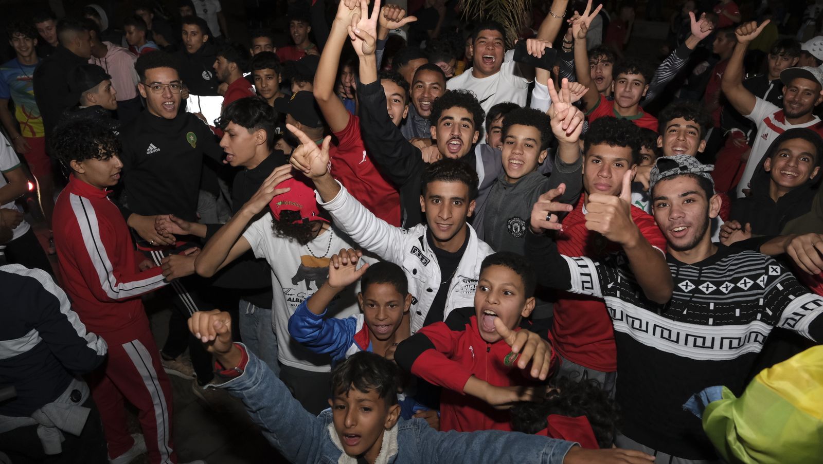Imágenes de la celebración en Almería, del pase a semifinales de Marruecos en el Mundial de Fútbol de Qatar