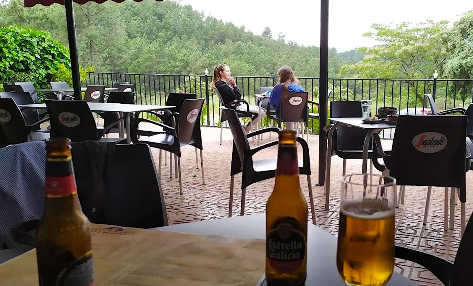 Donde la gastronomía casera y el paisaje serrano de Huelva se encuentran