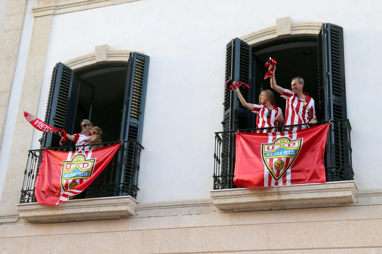 Las imágenes de la rúa de la UD Almería