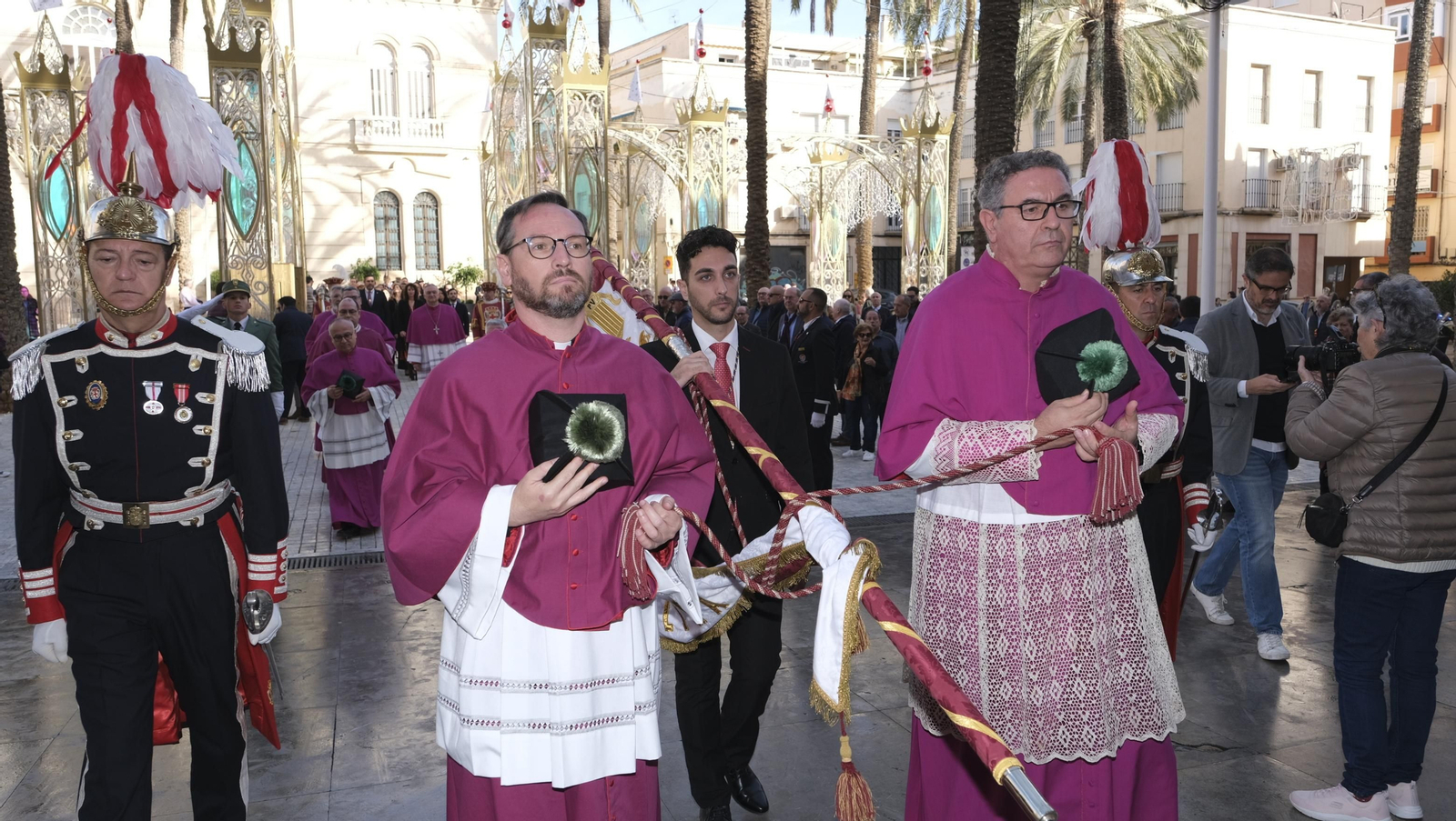 Imágenes de la celebración del Día del Pendón en Almería
