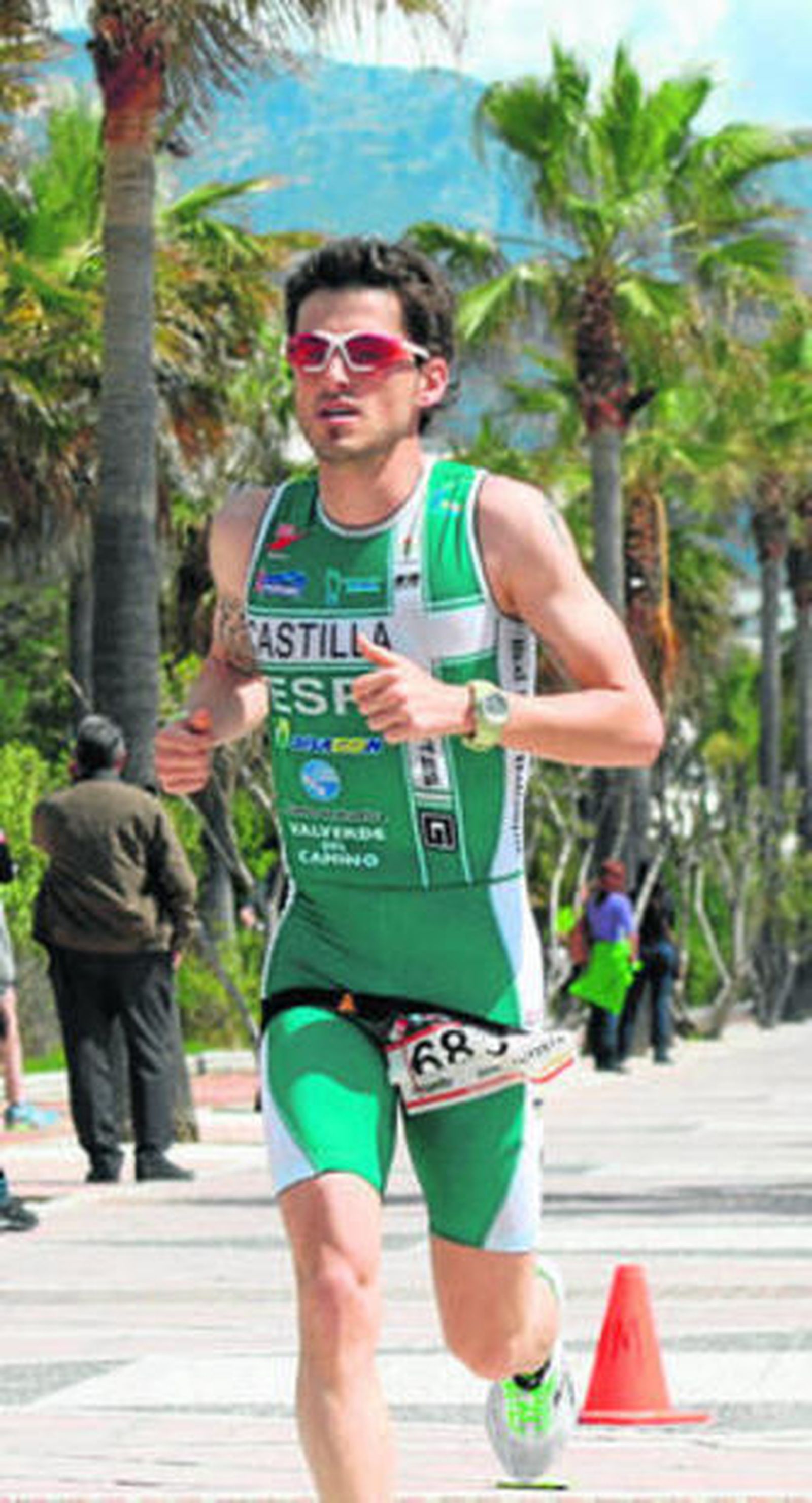 Juan Bautista Castilla 'Chamba' durante una prueba de triatlón.
