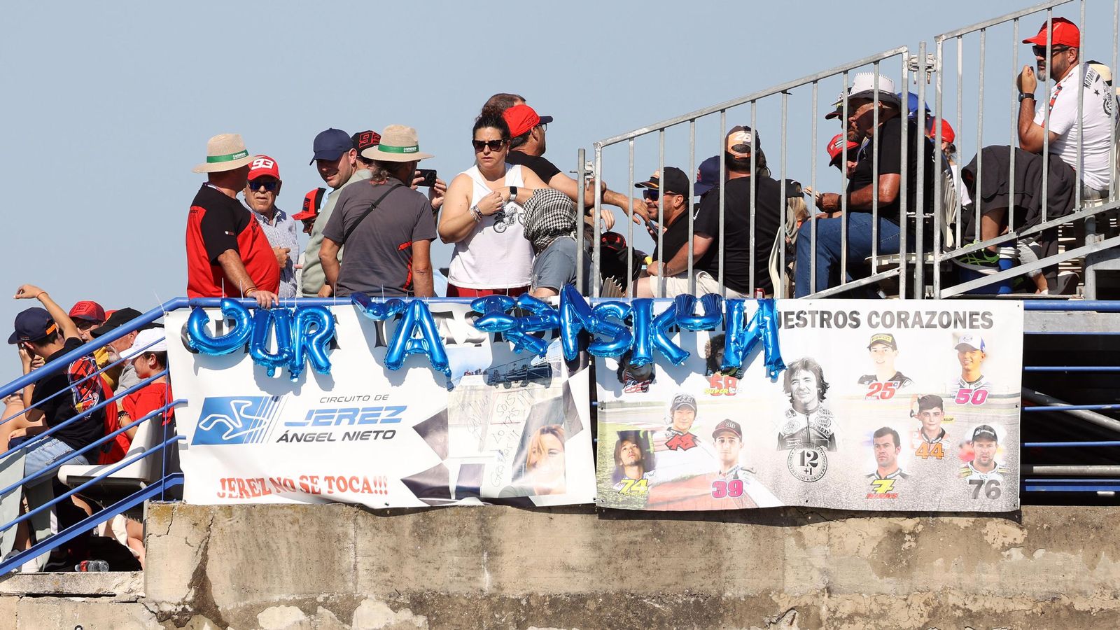Búscate en el sábado del Gran Premio de España 2025 en el Circuito de Jerez - Ángel Nieto