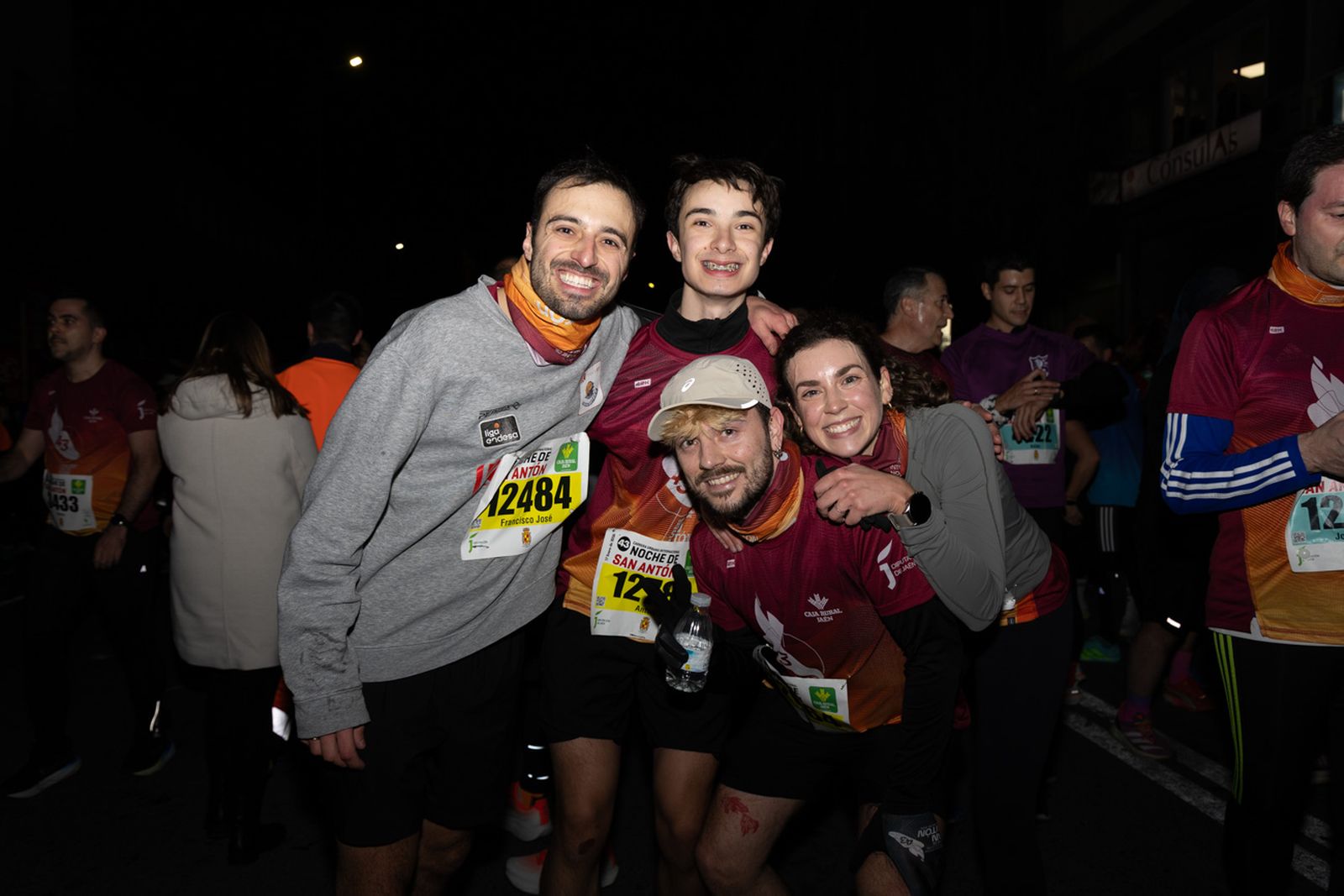 En imágenes: búscate en tu llegada a meta de la Carrera de San Antón 2026 (III)