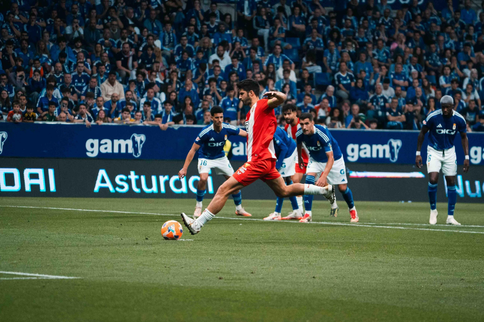Melero transformó el 0-1 de penalti, que daba esperanzas a la afición indálica