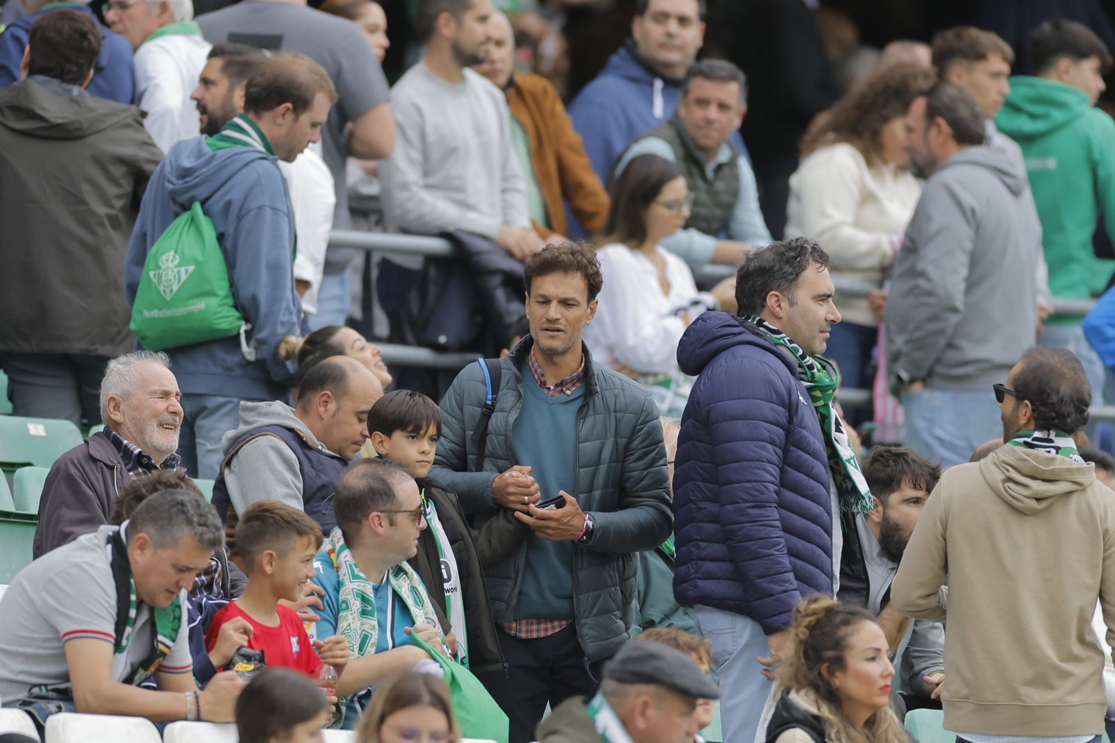Búscate en las fotos del Betis-Mallorca