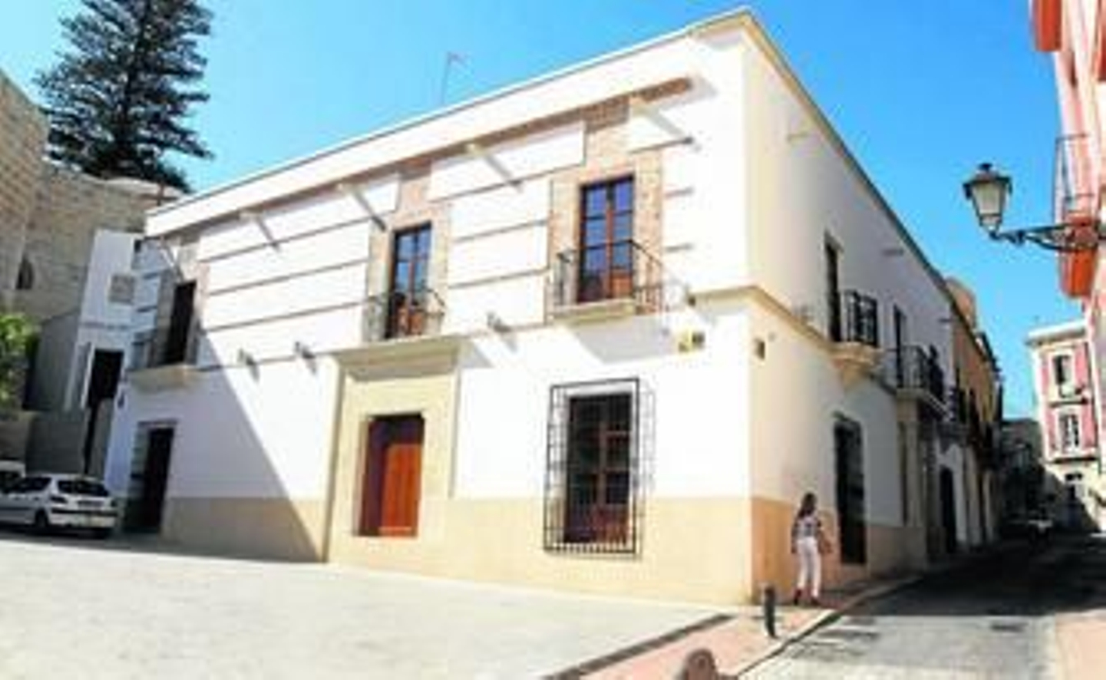 Vista de la casa de hermandad de la cofradía del Prendimiento desde la Plaza Jesús Cautivo de Medinaceli.