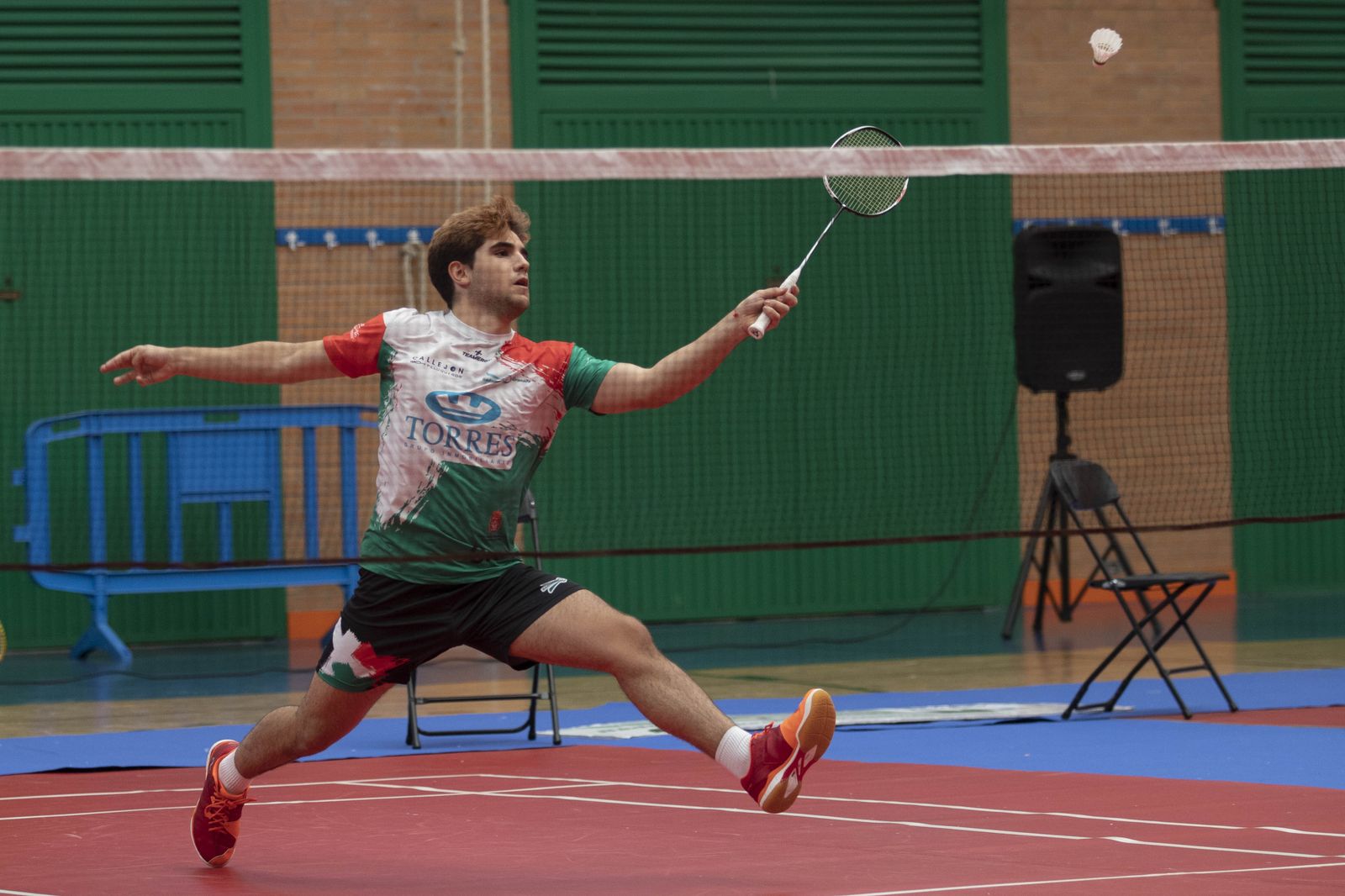 Una acción del partido jugado este domingo por el Bádminton Granada-Grupo Torres