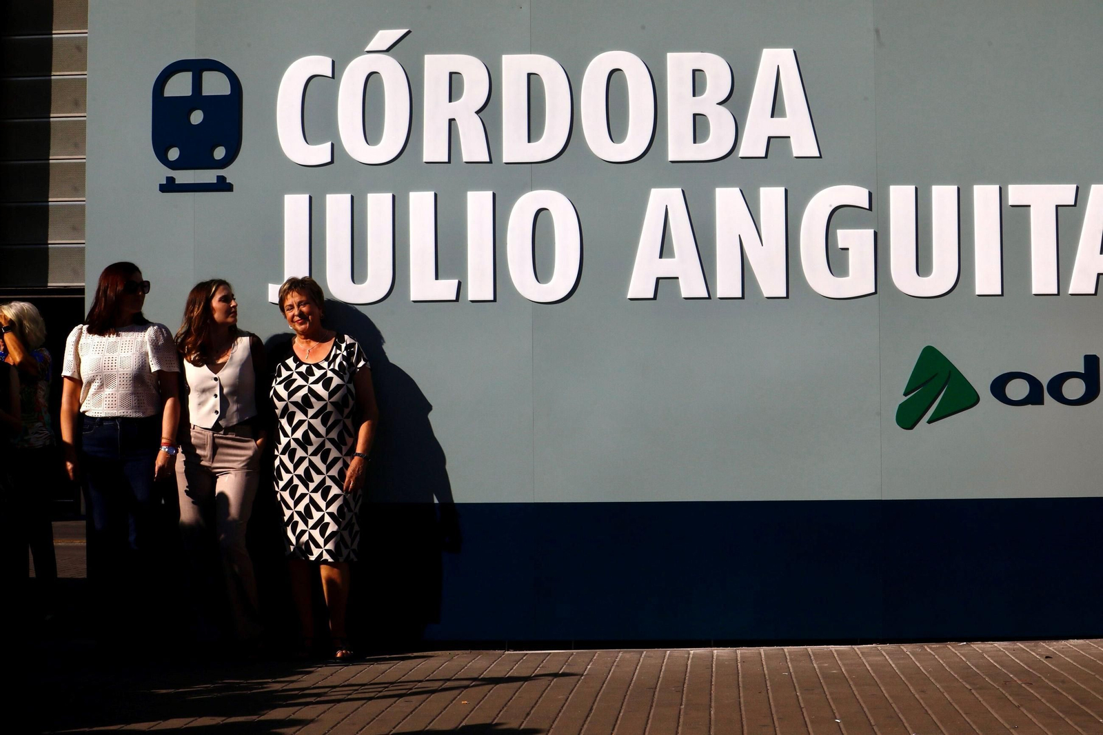 Inauguración de la nueva nomenclatura de la estación de Córdoba Julio Anguita