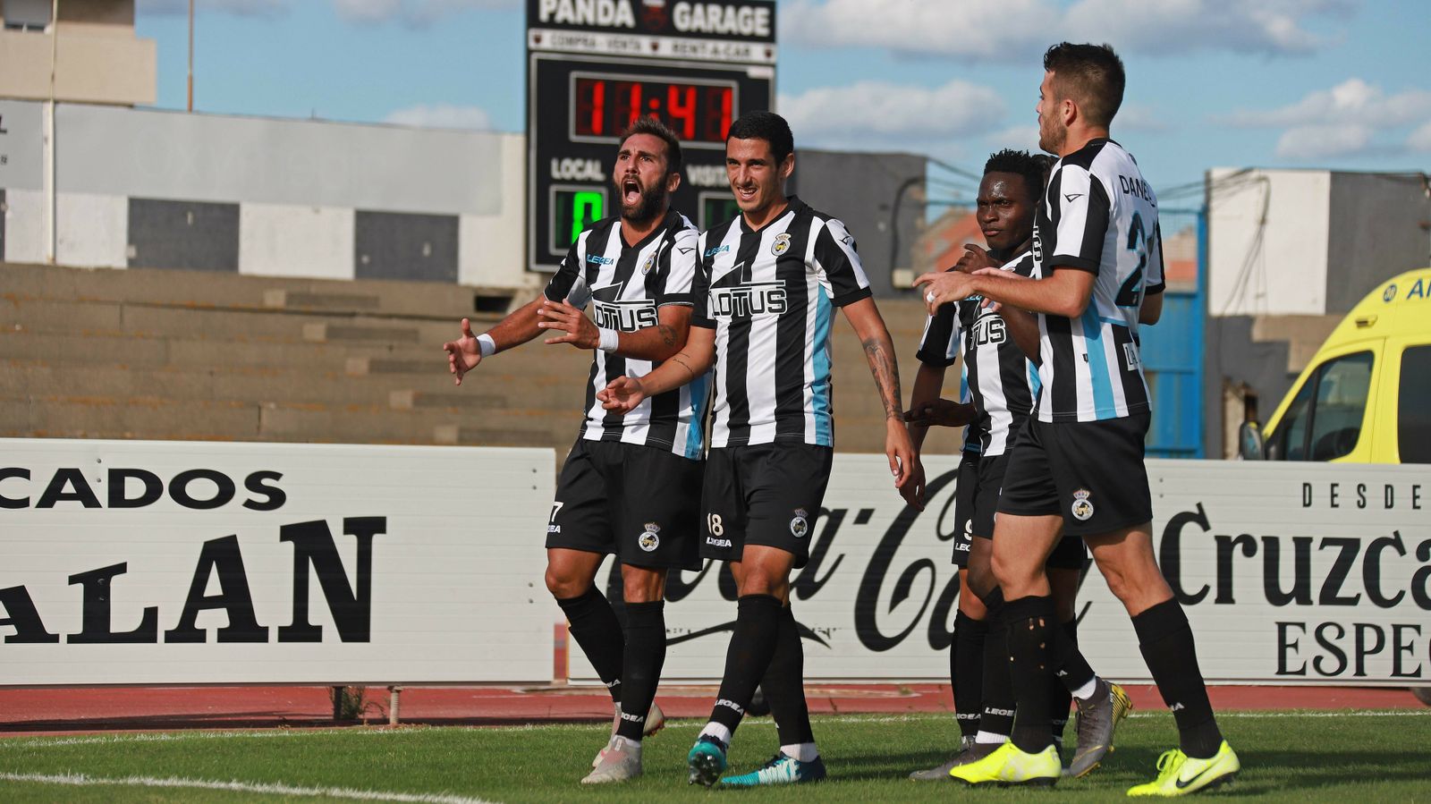 Las mejores fotos del Balona - Recreativo Granada