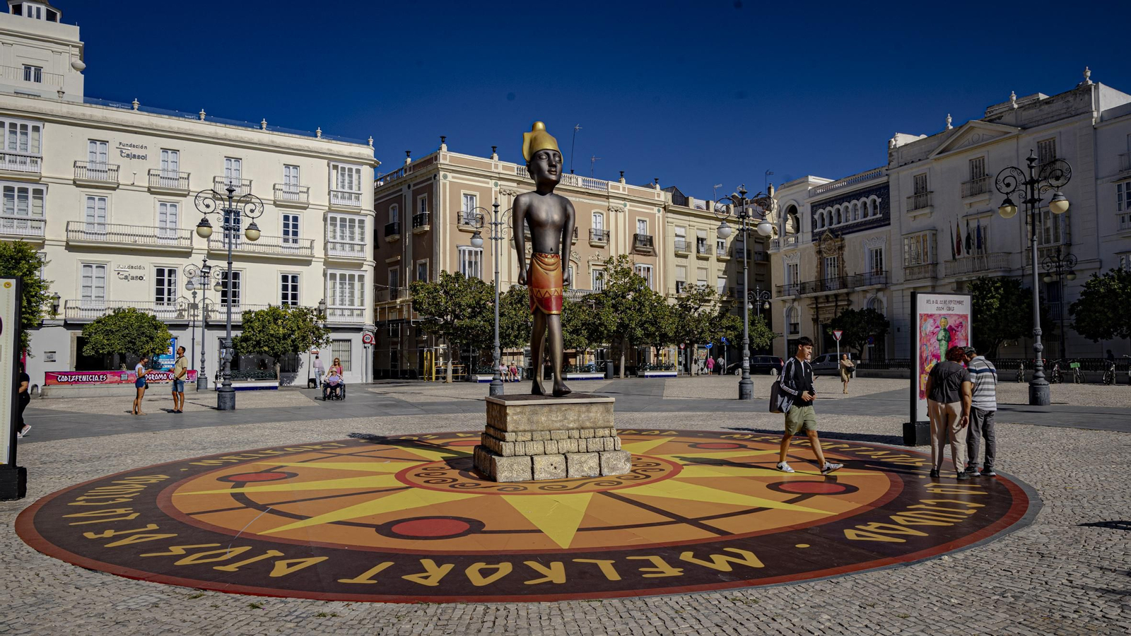 Esculturas fenicias efímeras en Cádiz