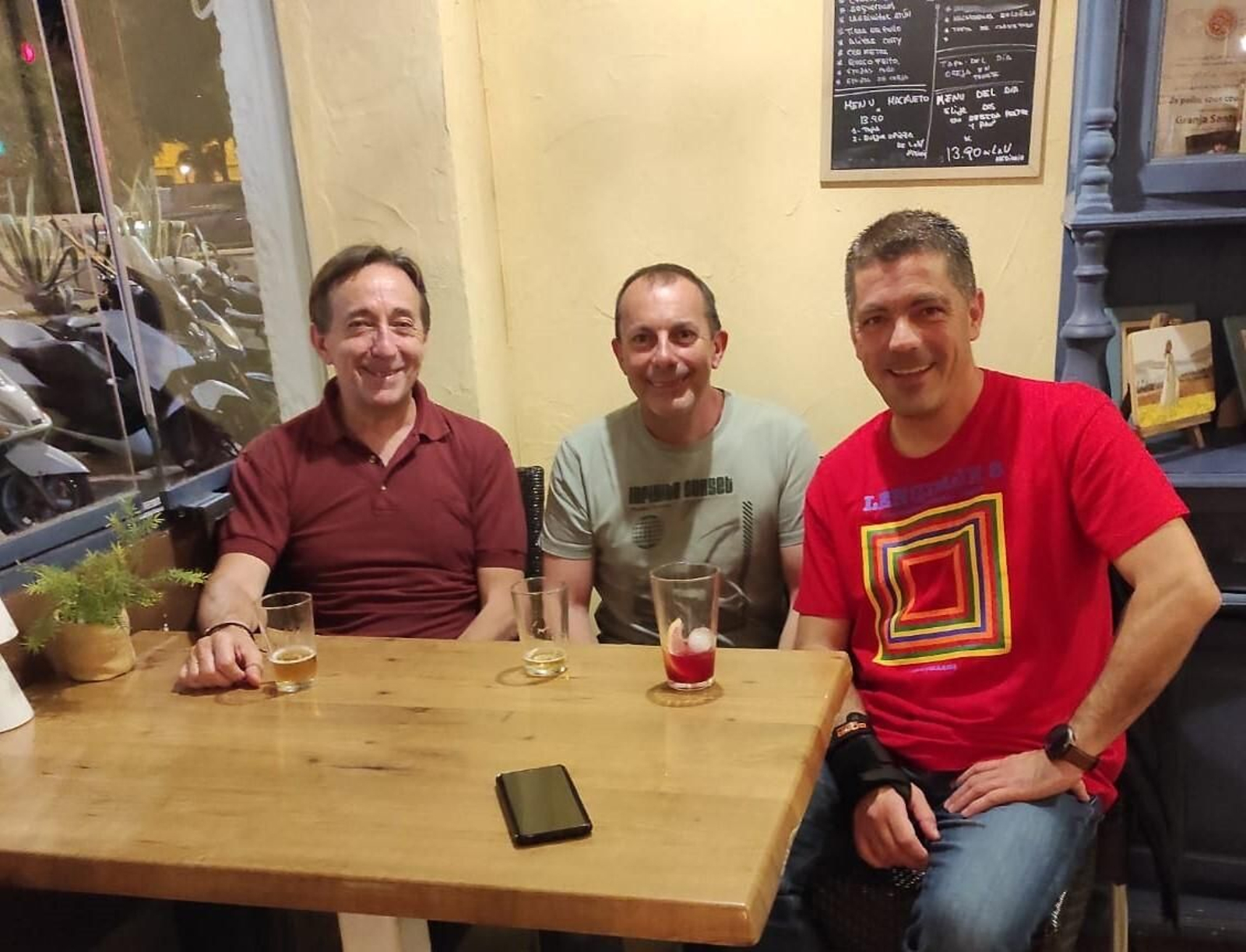 De izquierda a derecha Pepe Marchena, Paco Martínez Mora y José Luis Peña.