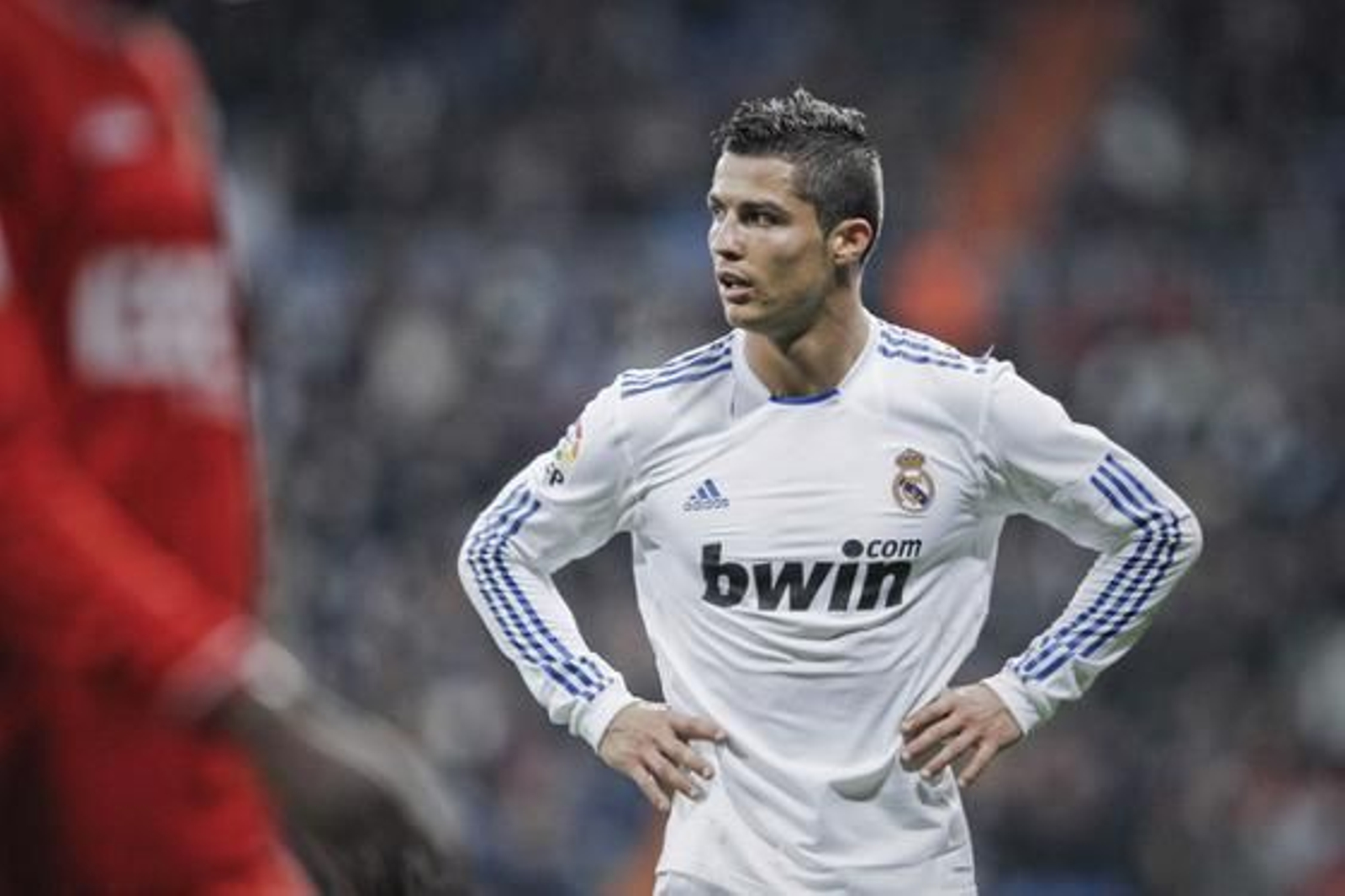 El Sevilla cae en el Bernabéu pese a jugar con un jugador más durante casi media hora. / EFE