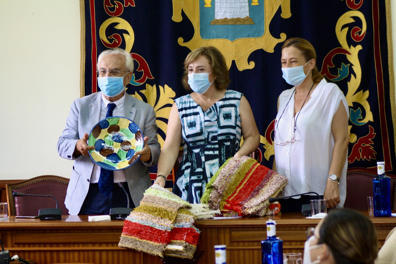 Esperanza Pérez junto a Sandra García y Manuel de la Fuente