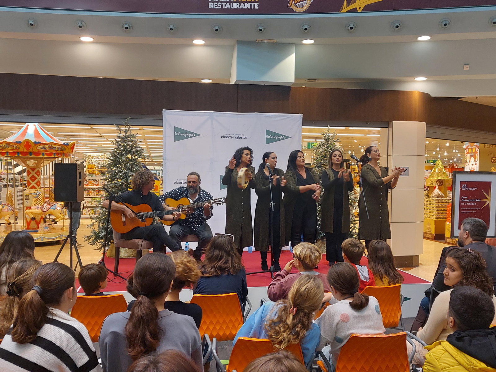 El Corte Inglés de Cádiz da la bienvenida a la Navidad 2023