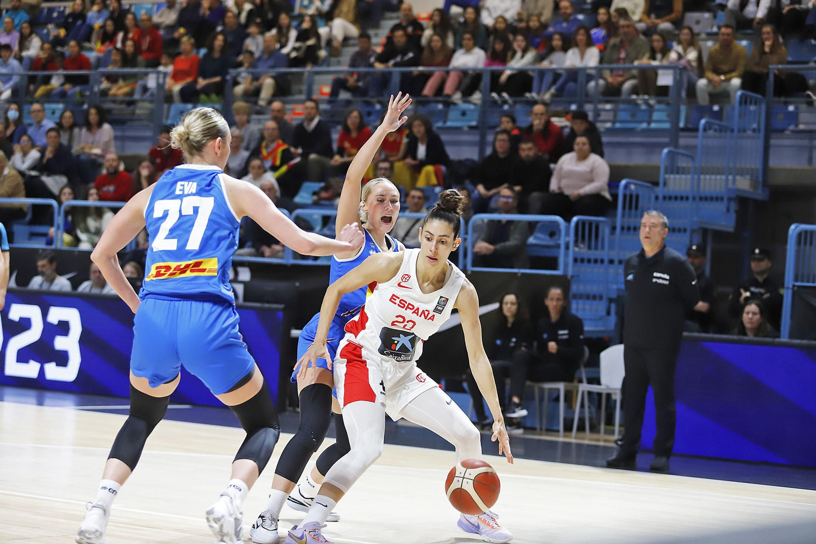 Imágenes del partido de la Selección Española femenina de baloncesto contra Islandia en Huelva