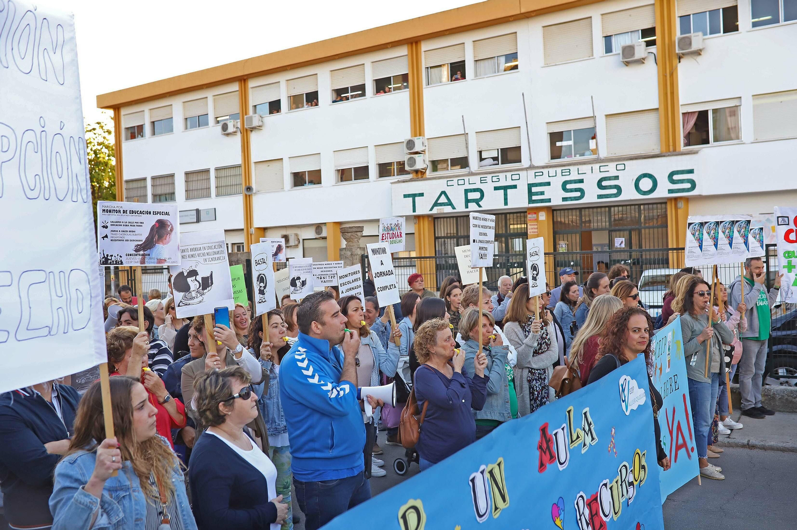 Un momento de la concentración, en el Tartessos