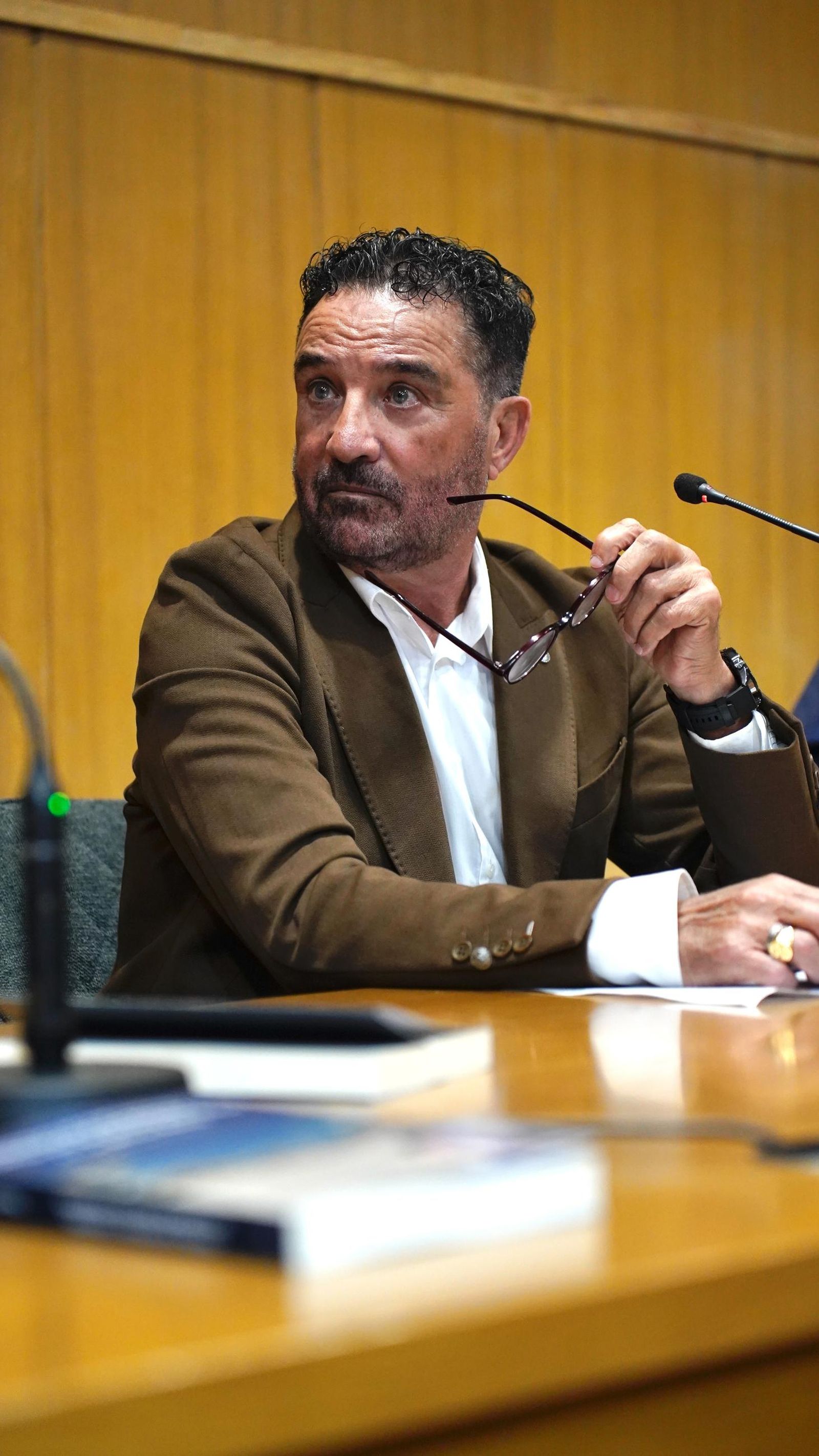 Fotos de la presentación del libro de Roberto Losada en el Auditorio Millán Picazo