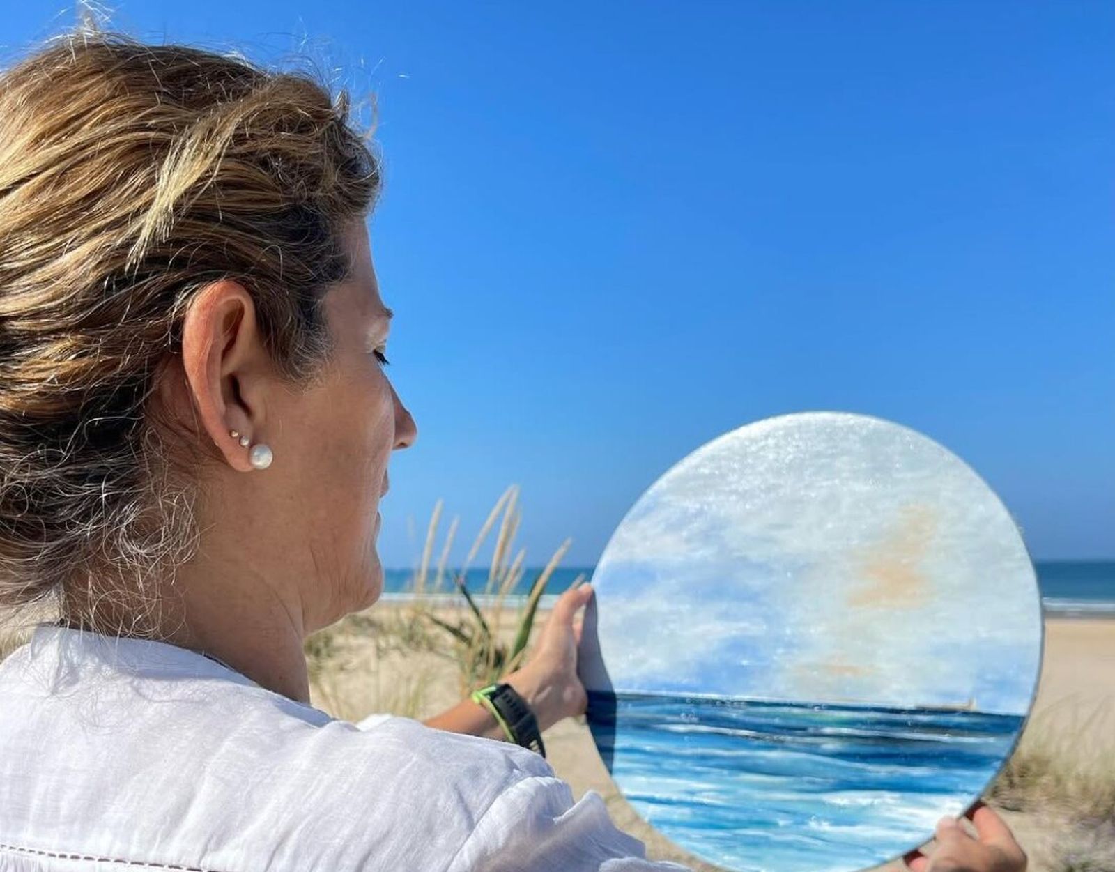 Fátima Domínguez con una de sus creaciones.