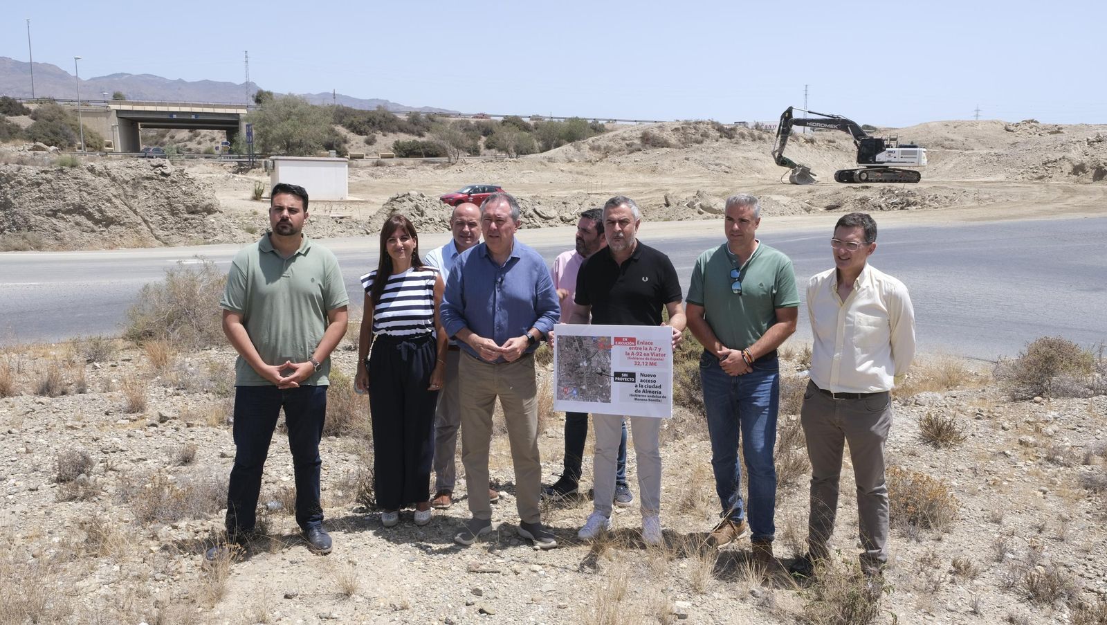 Juan Espadas durante su visita a las obras del 'scalextric' de Viator.