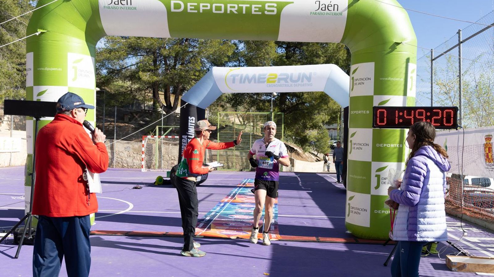 En imágenes: kilómetros para la esperanza de Celia en el CxM Trail Solidario IES Fuente de la Peña (I)