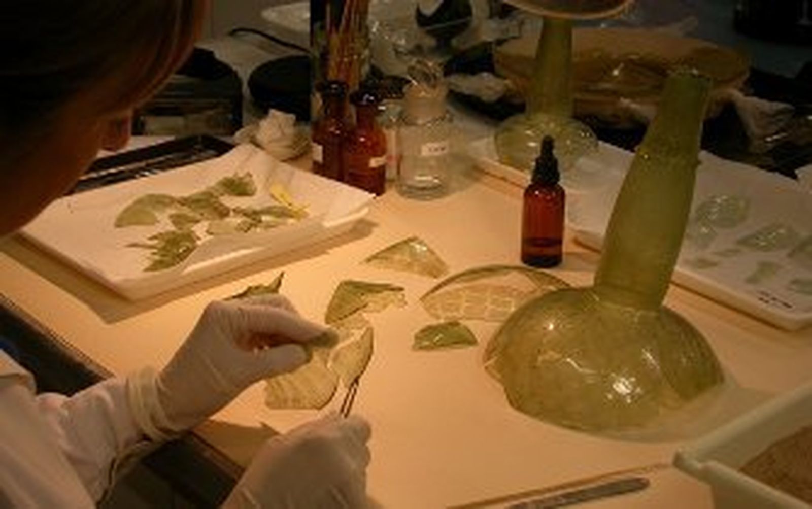 El taller de restauración del Museo Arqueológico abre hoy sus puertas