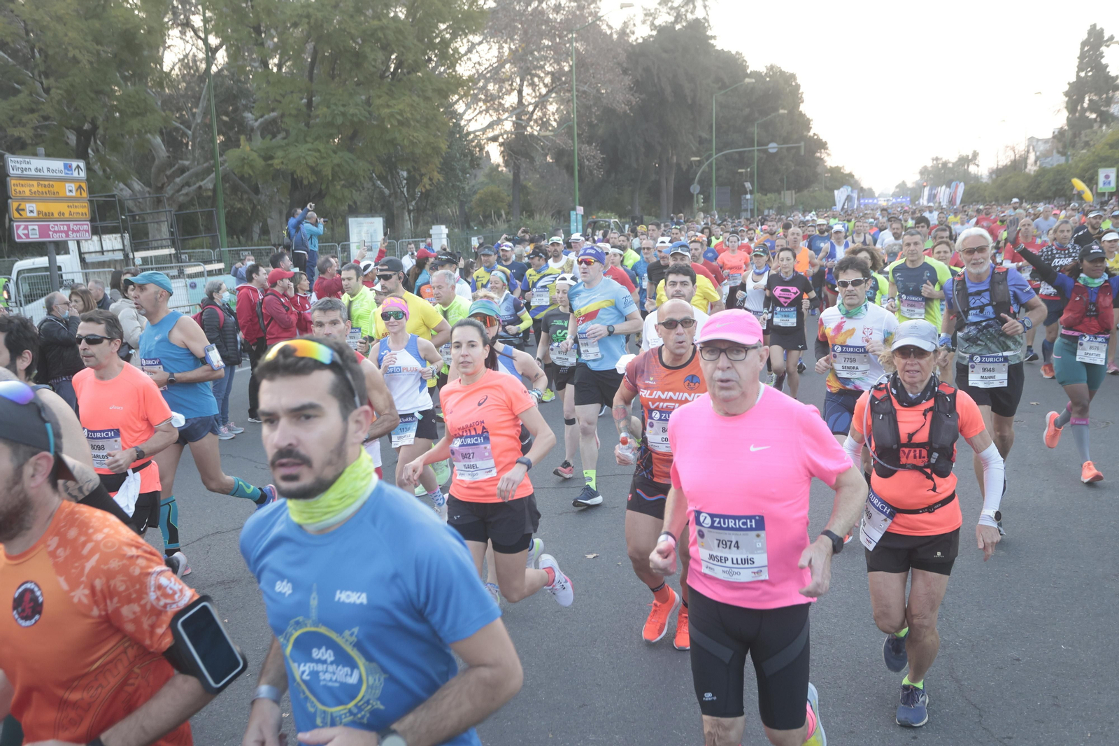 Las imágenes de la Maratón de Sevilla 2022 (4)