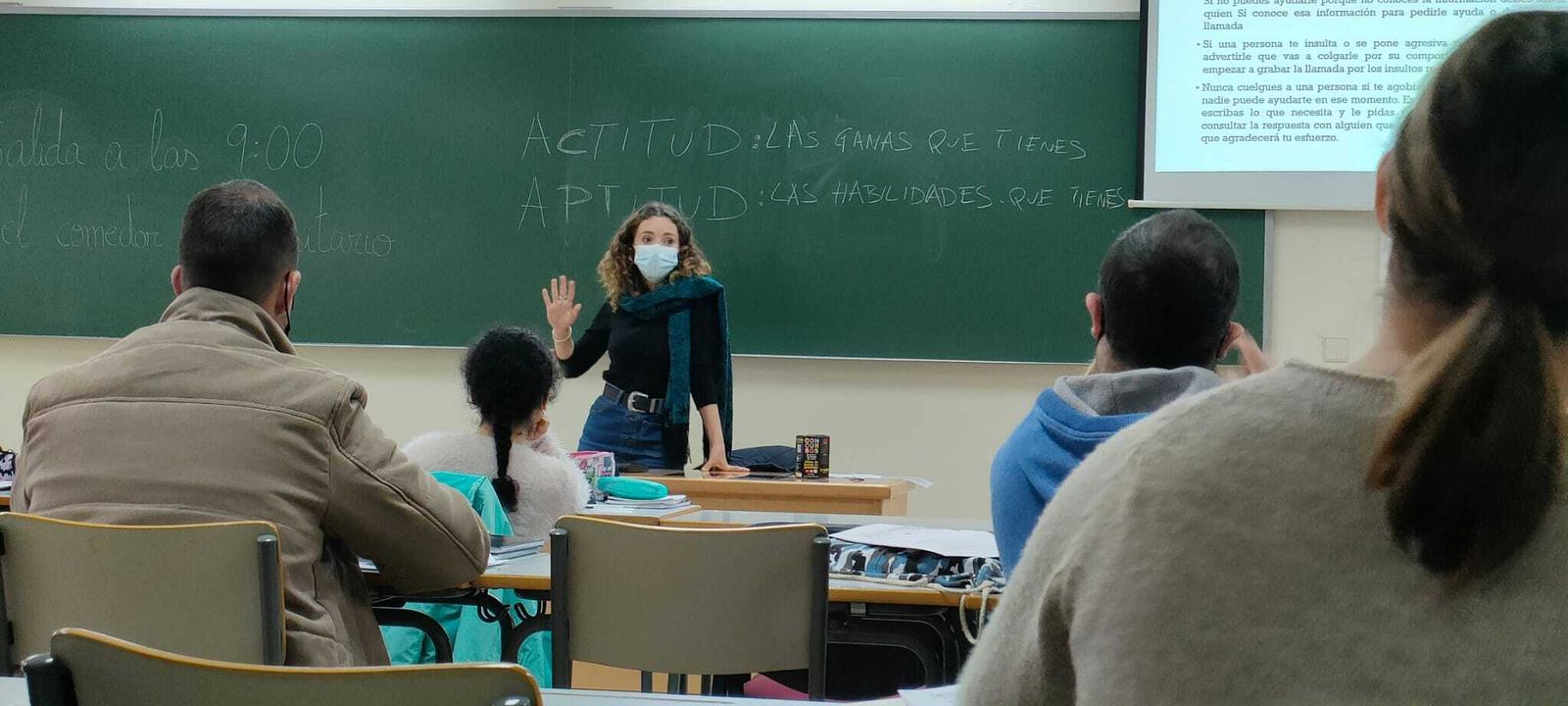 Una de las clases de la formación que han recibido personas con discapacidad en la UHU.
