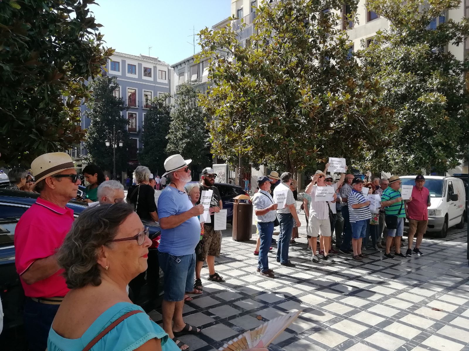 Imagen de la concentración de la Plataforma de Pensionistas en la Plaza del Carmen