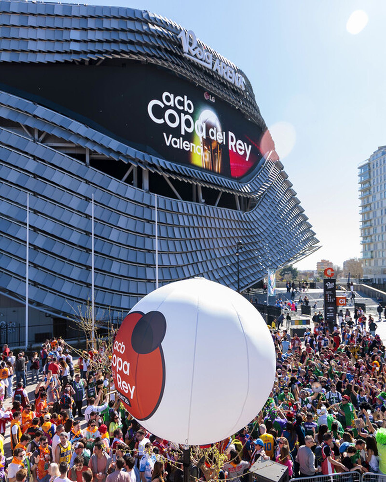 Las fotos del encuentro de aficiones de la Copa del Rey de Valencia