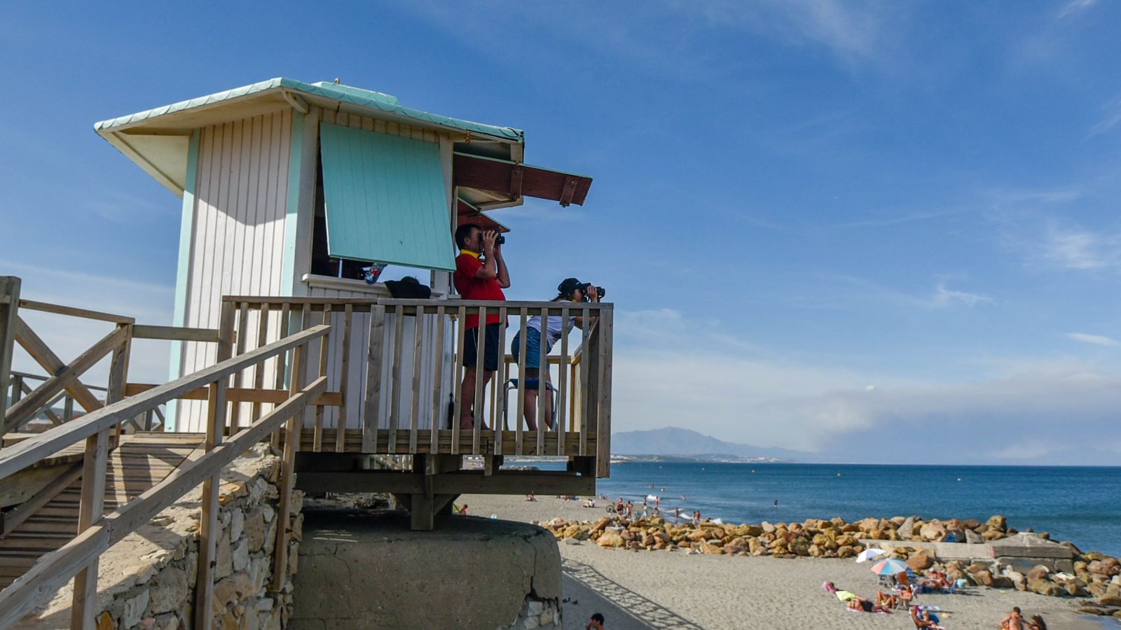 Las fotos de una tarde de sol y playa en La Línea