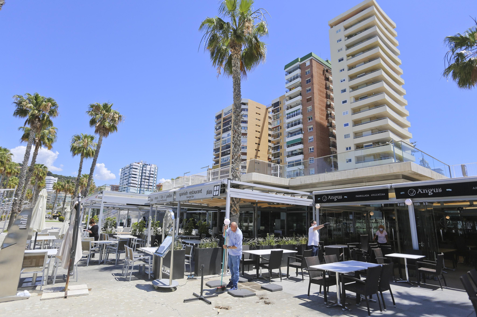 El Muelle Uno y el  Palmeral en el primer día de la fase 1.