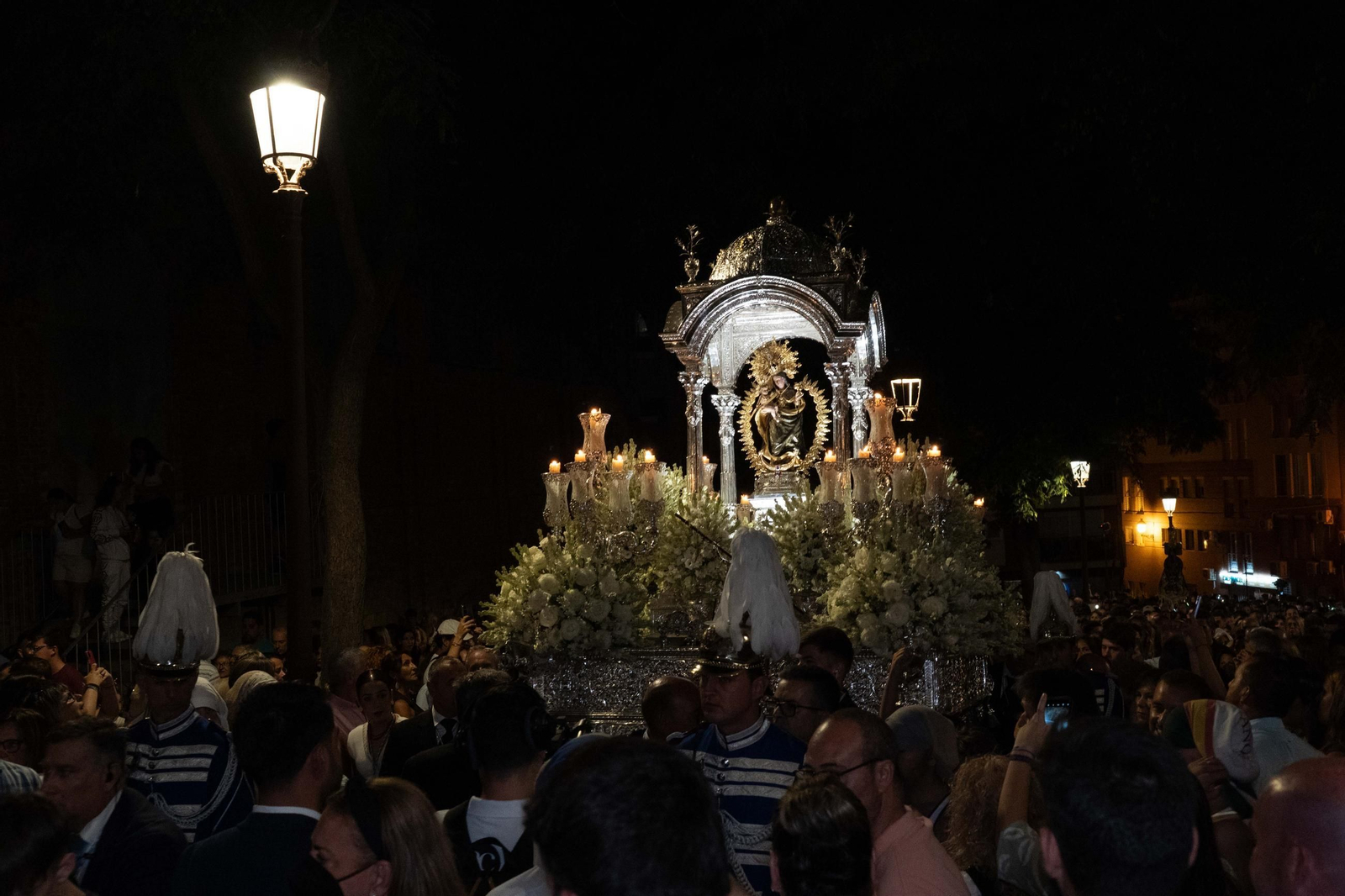 Imágenes del traslado de Nuestra Señora de la Cinta a la Parroquia Mayor de San Pedro
