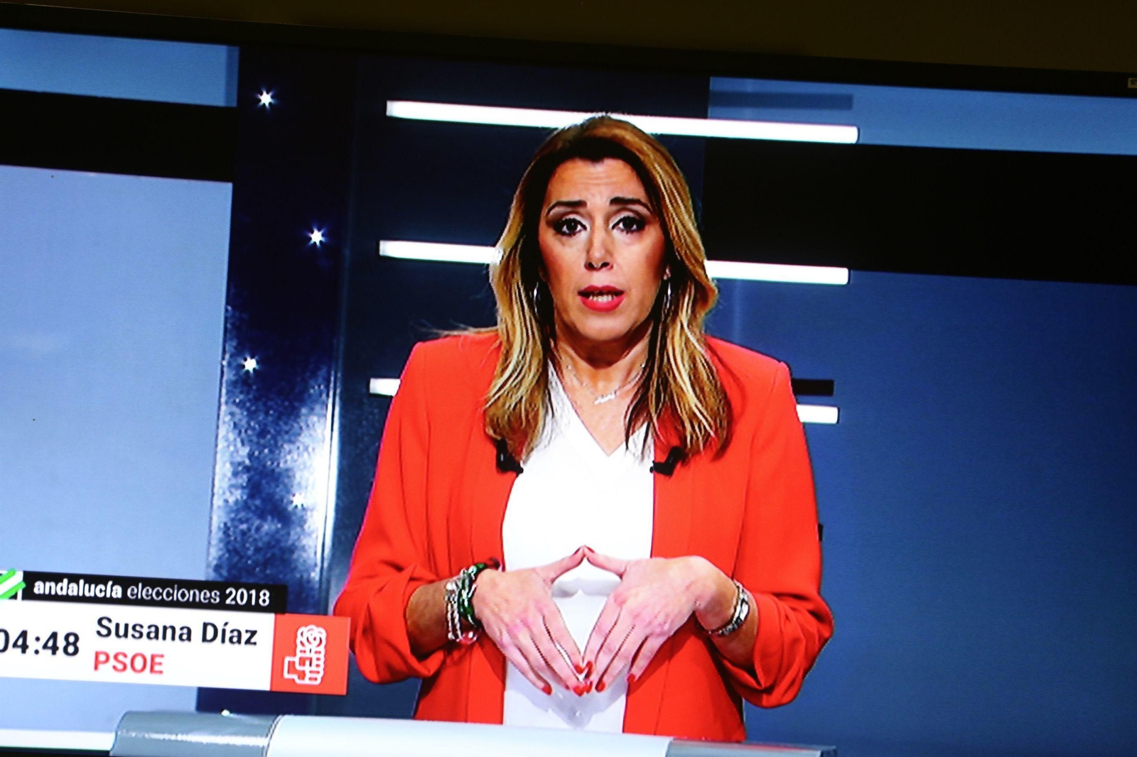 Susana Díaz gesticula durante una intervención