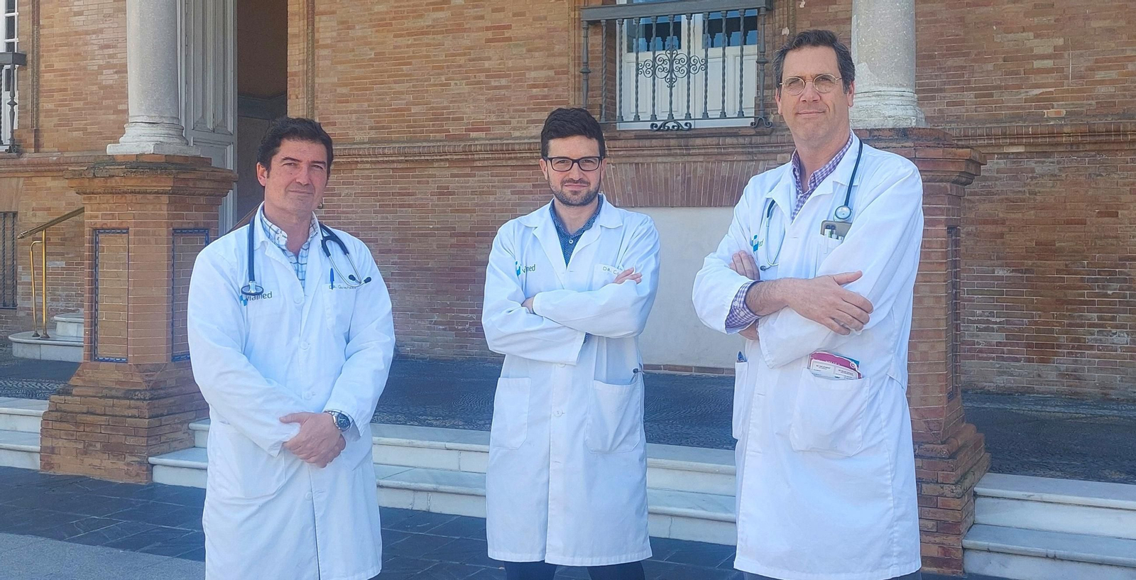 Los doctores Javier Quintana, José Carlos Corona y Miguel Genebat