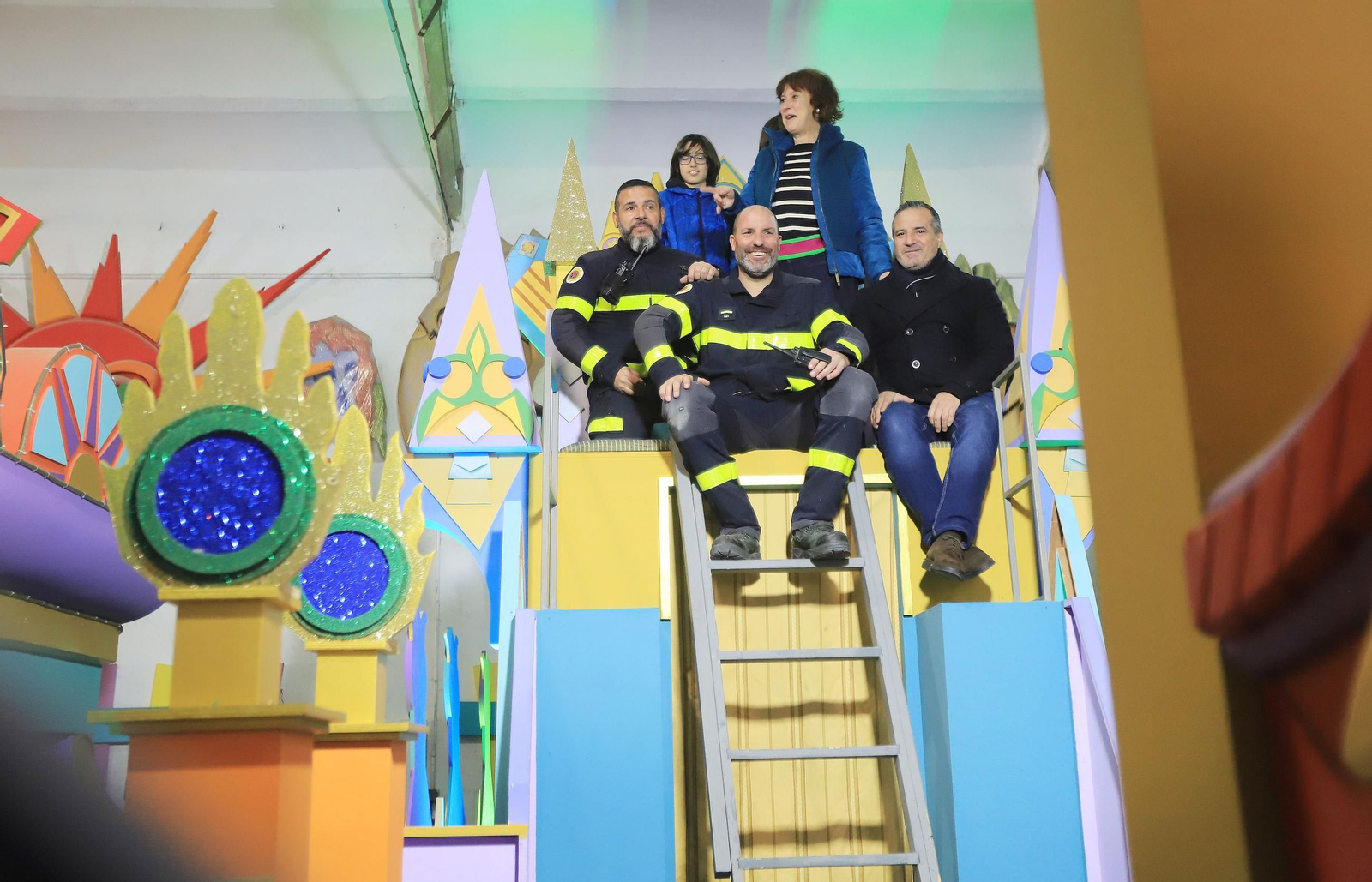 Los Reyes Magos de Jerez visitan sus carrozas