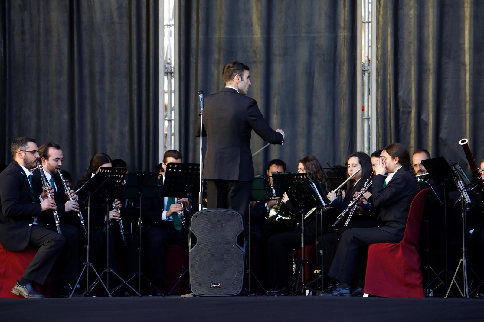 Las imágenes del concierto de la banda de la Esperanza de pasadobles y villancicos en Las Tendillas