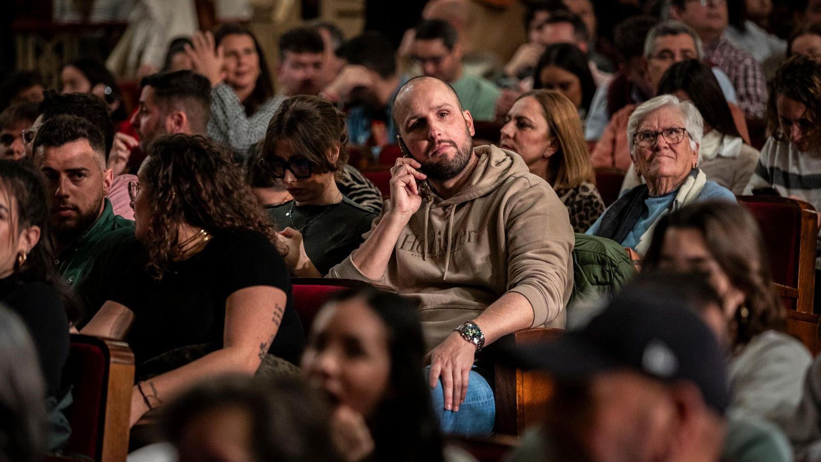 Búscate entre las mejores imágenes de la tercera sesión de cuartos de final del COAC 2025