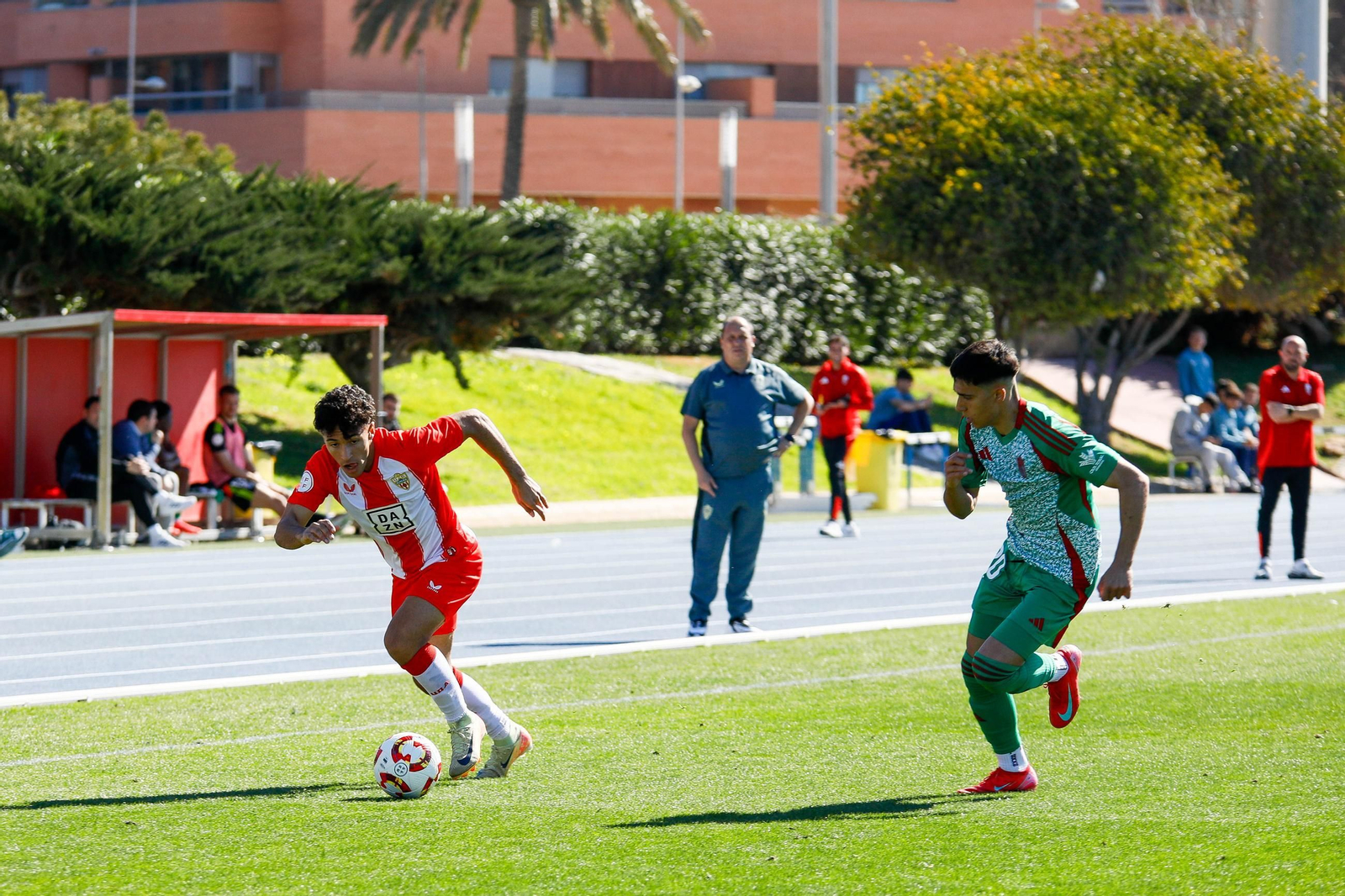 Las imágenes de Segunda RFEF entre Almeria B y recreativo de Granada