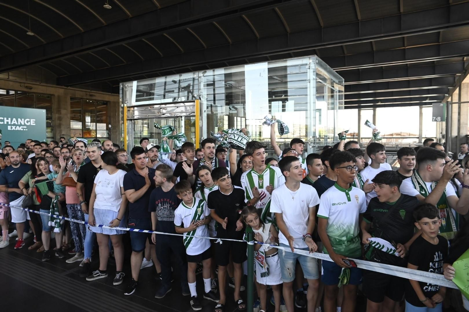 Las mejores fotos de la despedida al Córdoba CF antes de su viaje a Barcelona