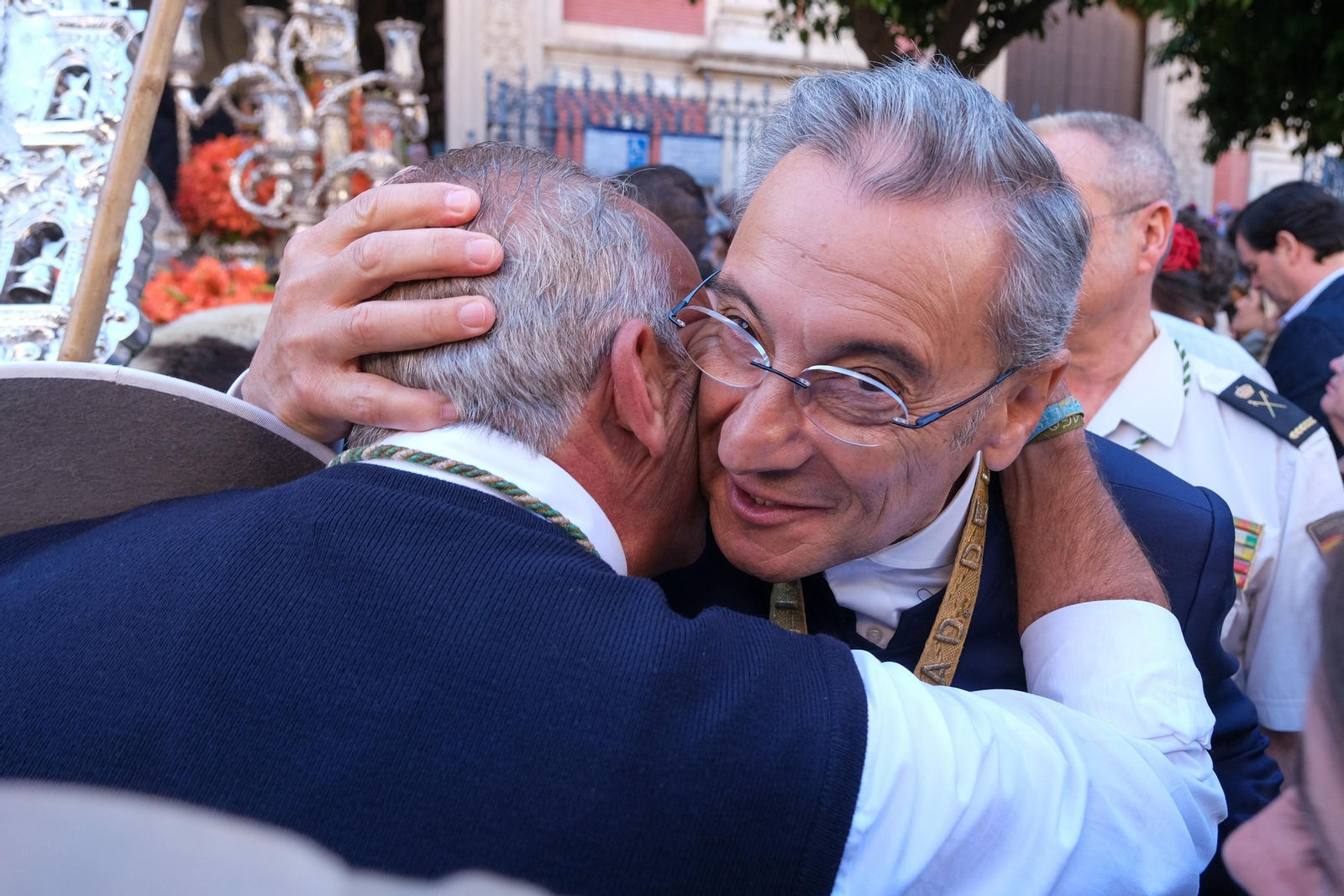 Salida de Hdad. del Rocío de Sevilla