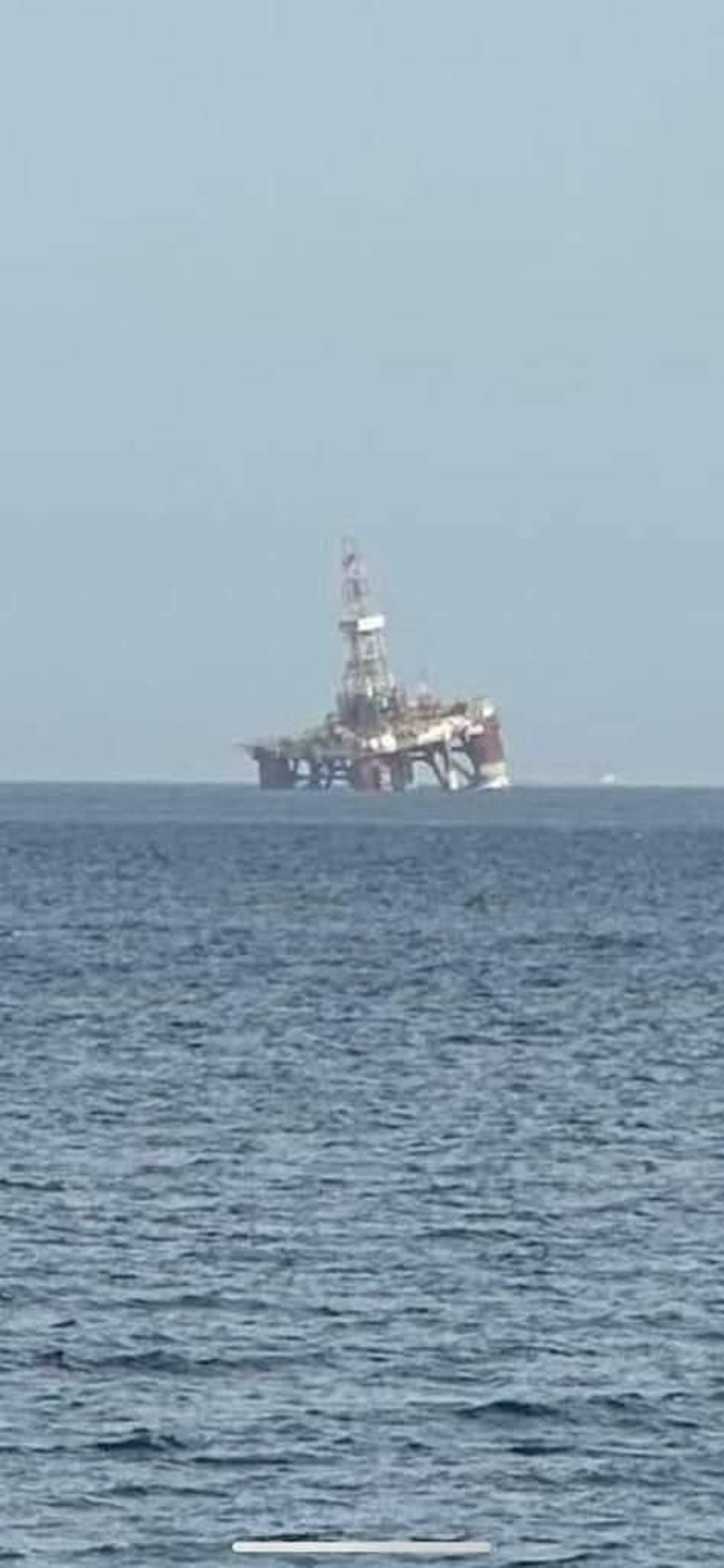 La plataforma petrolífera.