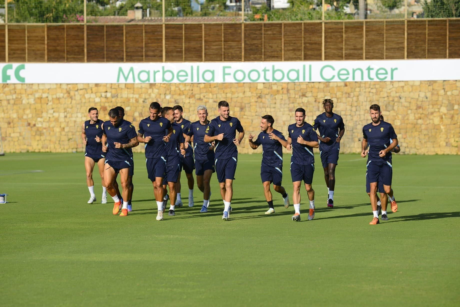 Los jugadores en la sesión matinal del sábado.